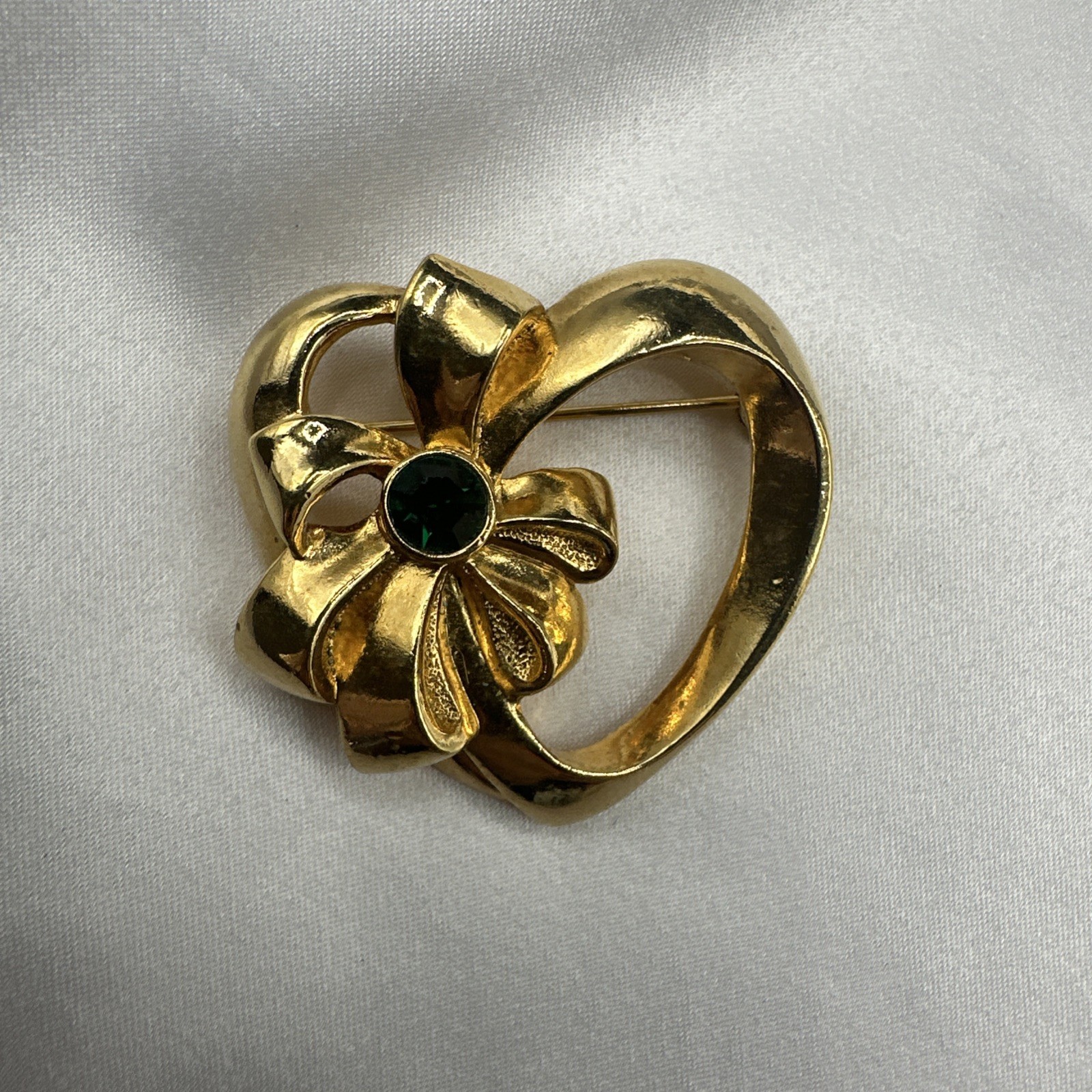 Three Mixed Vtg Gold Toned Brooches and One Pon.See pics.