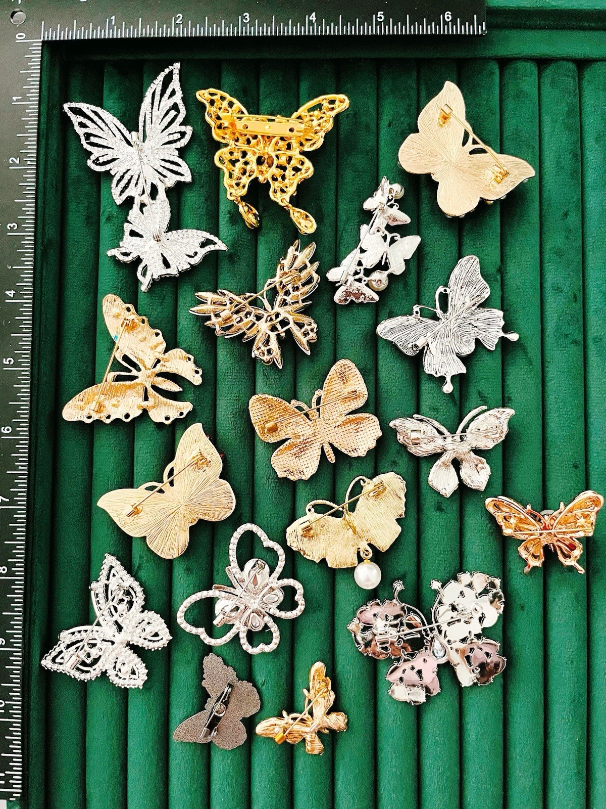 Lot of 17 Pieces Butterfly Brooch Pin Costume Jewelry Rhinestone Enamel Crystal