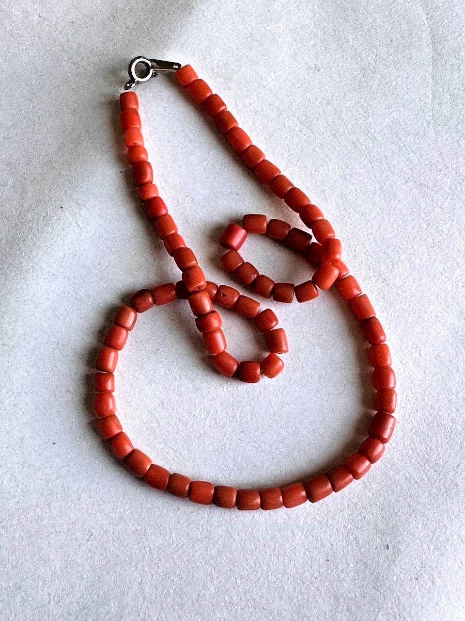 Vintage Natural Red Coral Beads – Triple Strand 11-12 g-188