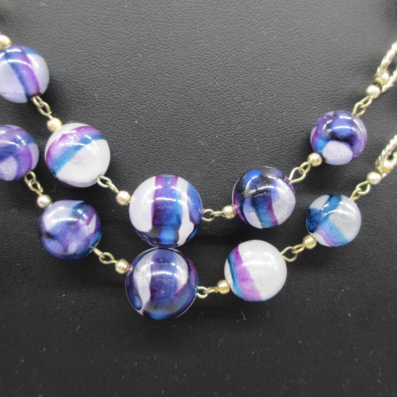 Vintage Hong Kong Necklace Earrings Set Beaded Blue Purple Clip Ons 23 Inch