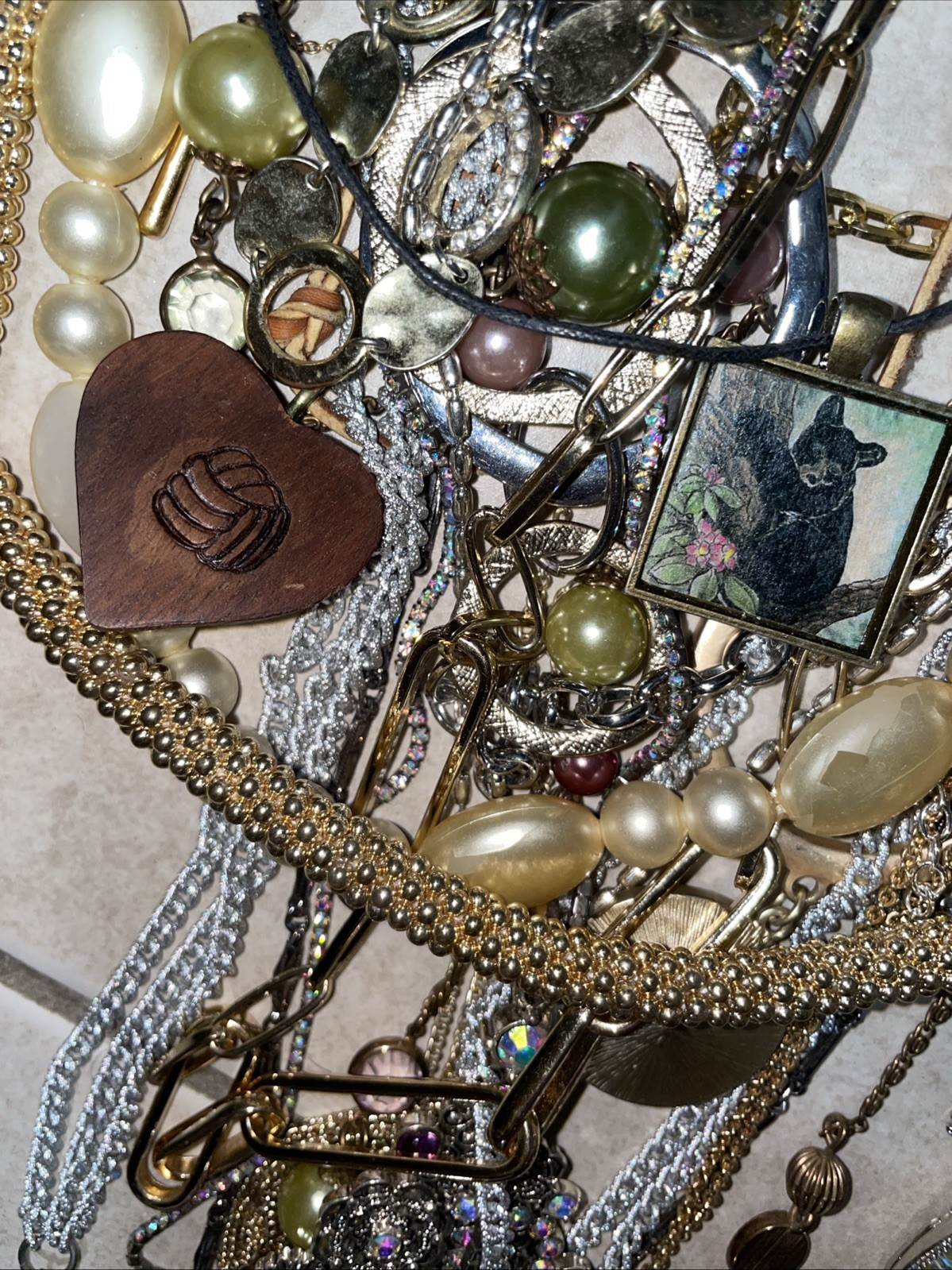 vintage necklace lot See Pictures