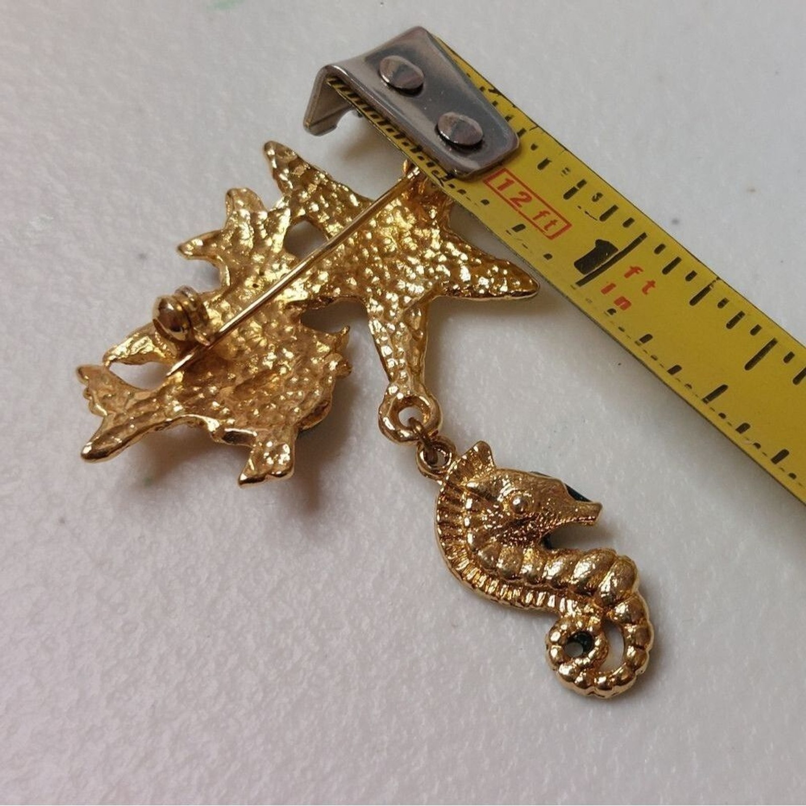 Vintage Gold Tone Enameled Sea Creatures Brooch Pin Fish Seahorse Starfish
