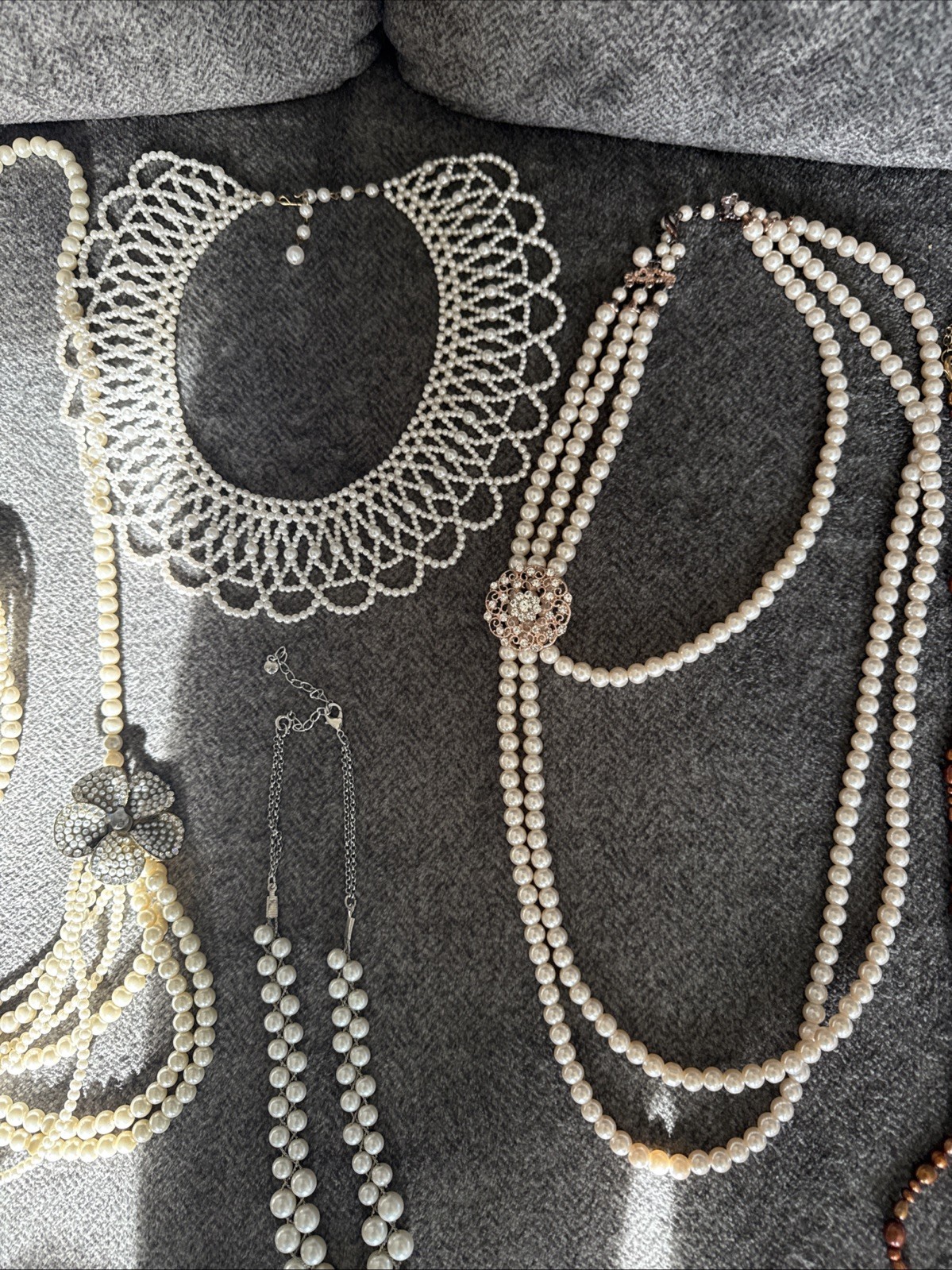 Gorgeous Pearls Necklaces