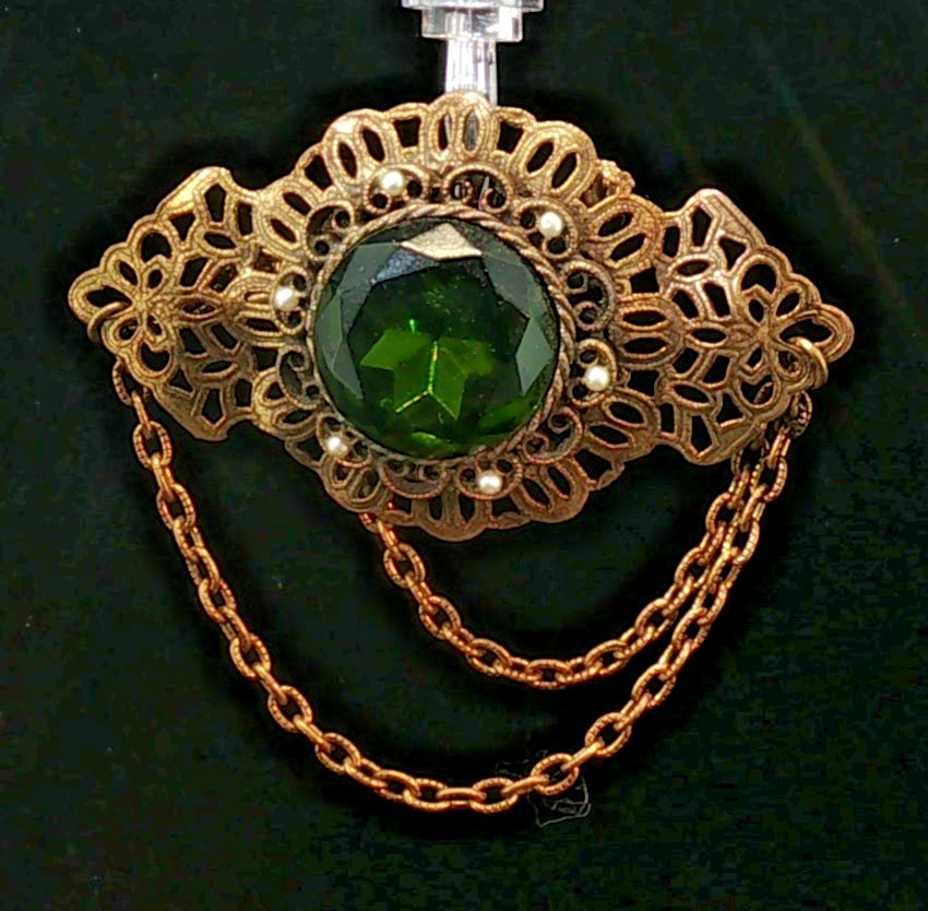Vintage Gold Tone Filigree Brooch w/ Dark Green Stone Pearls & Swag Chains Chate