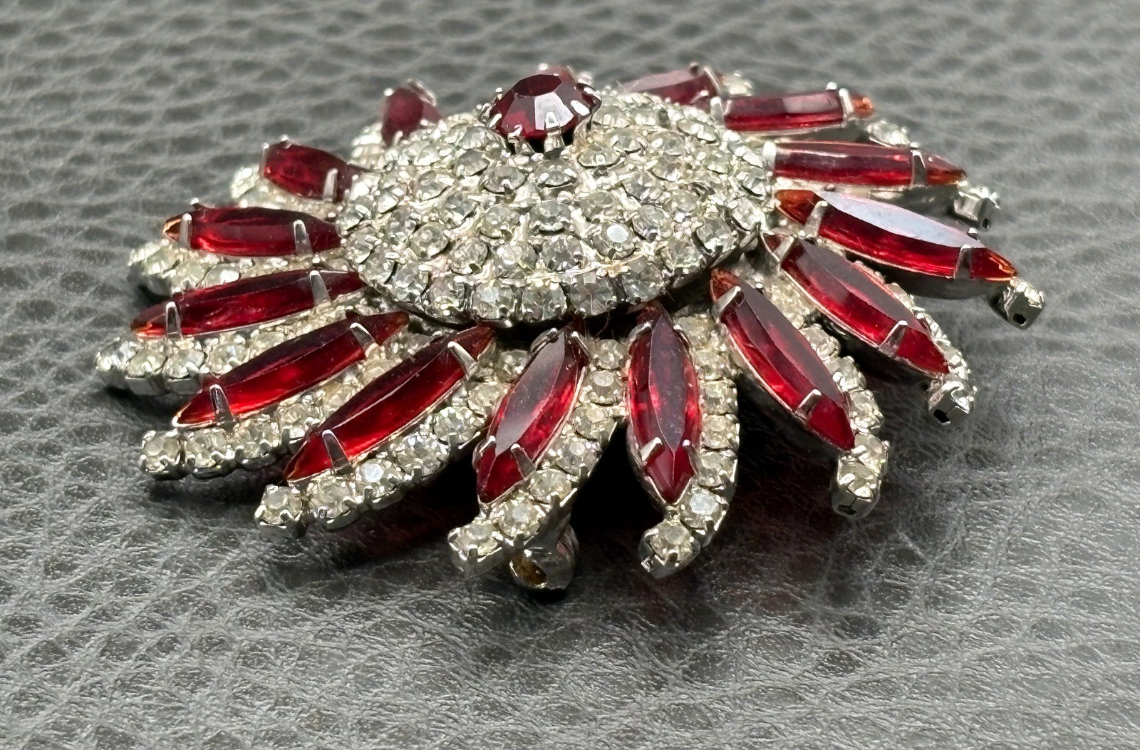 VTG Huge Attributed To Kramer Red Rhinestone Starburst Brooch Silver Tone Pin