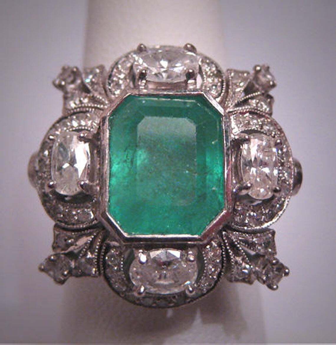 4Ct Green Emerald Simulated Diamond Retro Style Wedding Ring 925 Sterling Silver