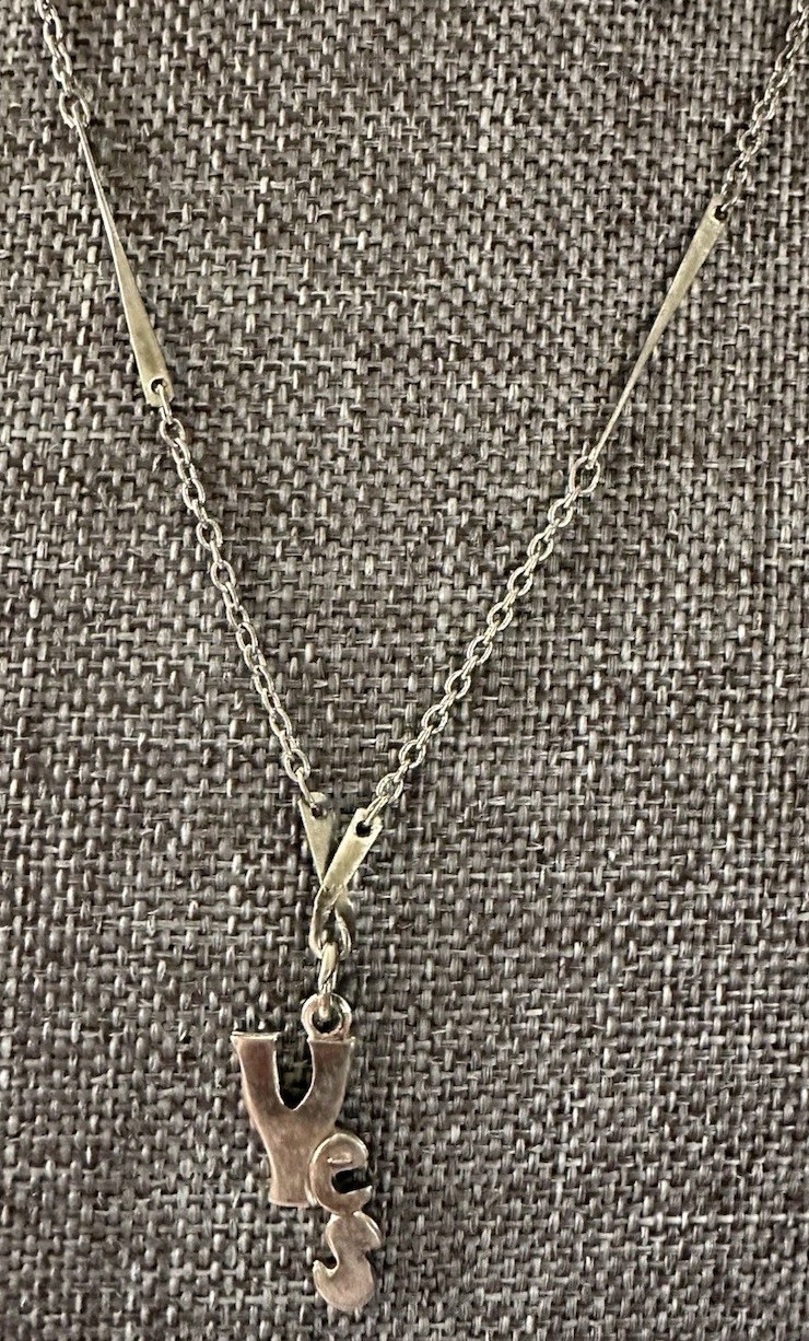 Vintage “Yes” Necklace Silvertone 15 Inch Chain Link Necklace