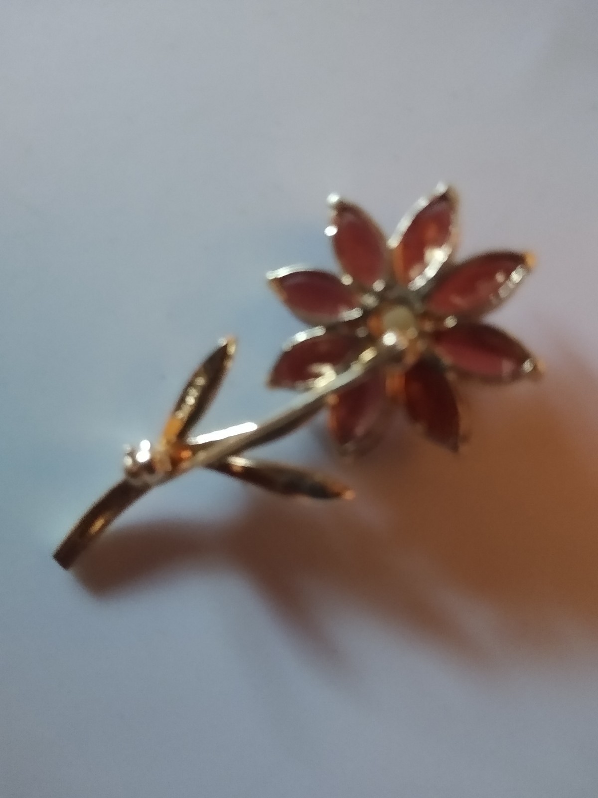 OPAL AND GARNET 14K YELLOW GOLD FLOWER PIN BROOCH