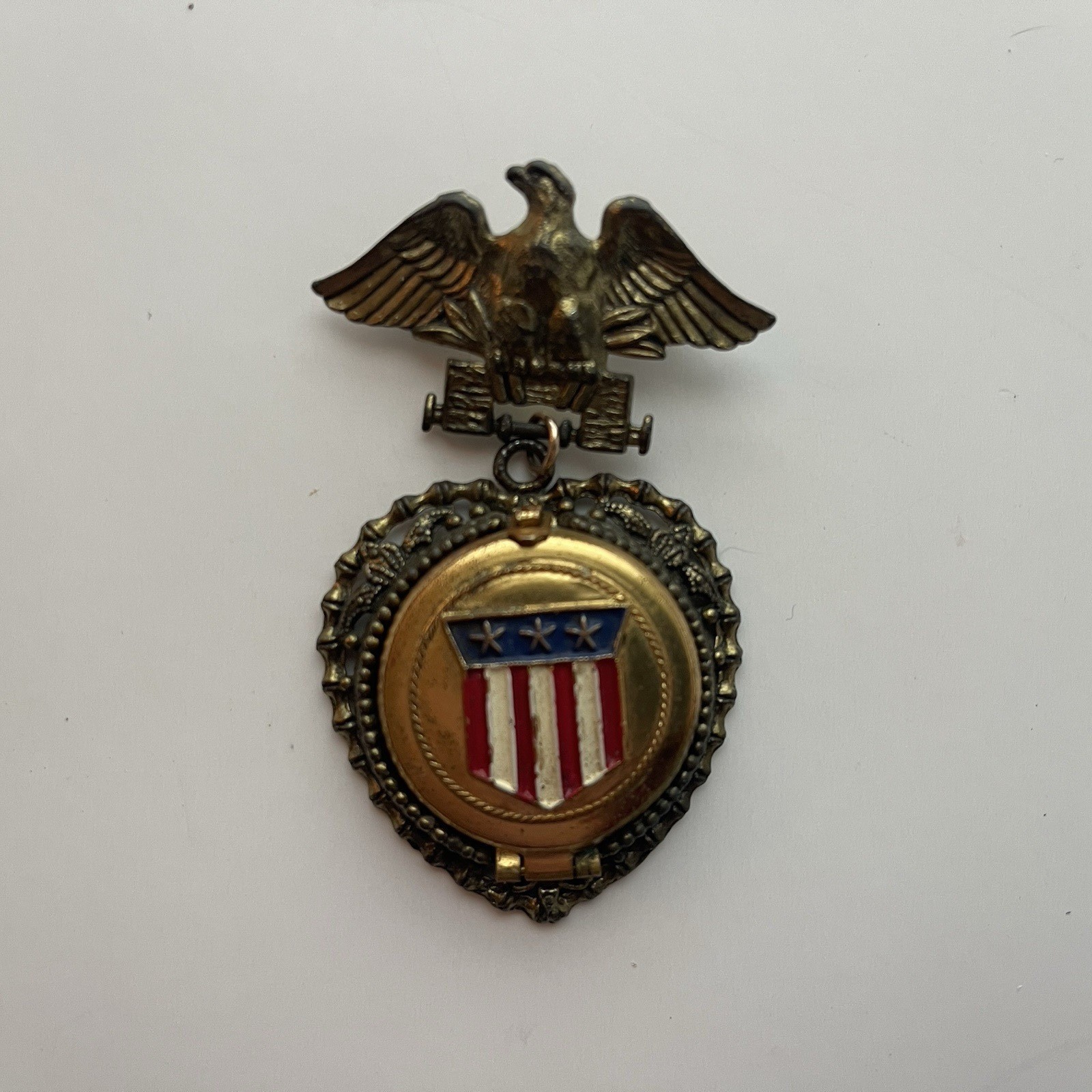 Locket Eagle Military Four Photo Brooch Pin Folding Military Themed Vintage
