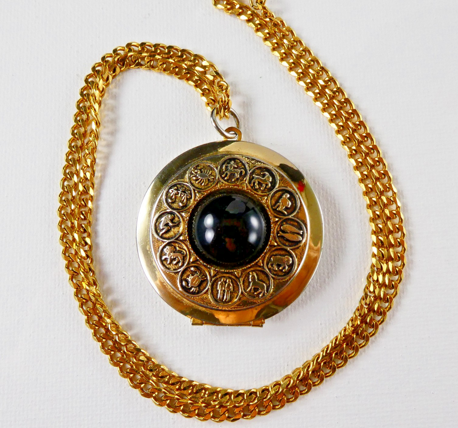 Vintage Gold Tone Picture Locket Black Cabochon Horoscope Zodiac Signs w/ Chain