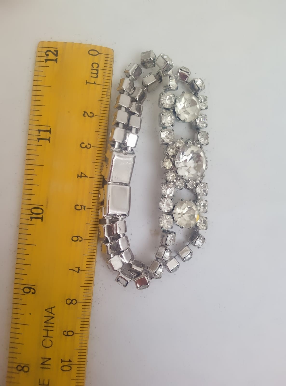Vtg Luxury Rhinestone jewelry set Statement Crystal Silver Clasp Bib Tone Clear