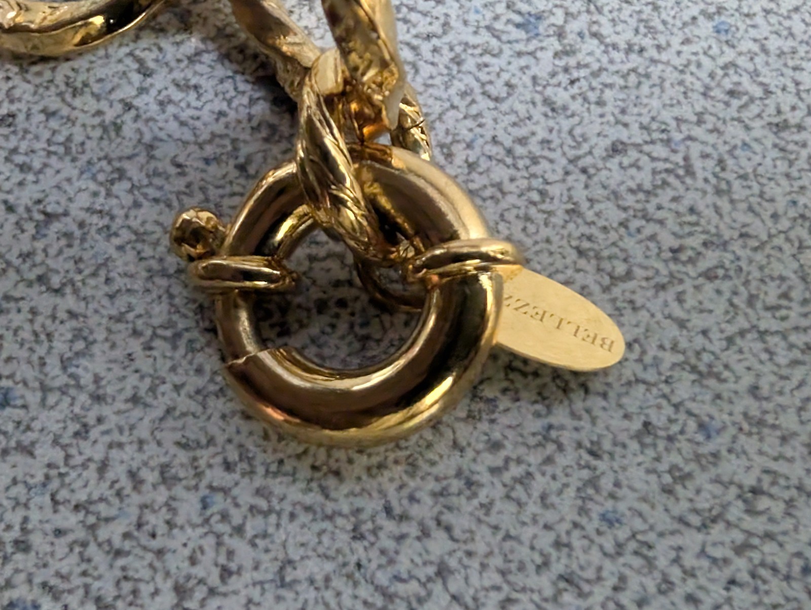 VNTG BELLEZZA TEXTURED CIRCLE ROLO LINK FAUX COIN BRACELET LOBSTER CLASP~8.5 IN.