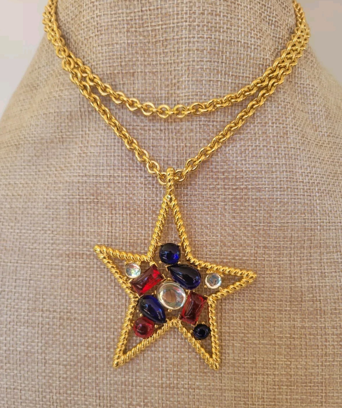 Long Trifari Patriotic Red Blue Star Golden Pendant Necklace 30″ Summer July 4th