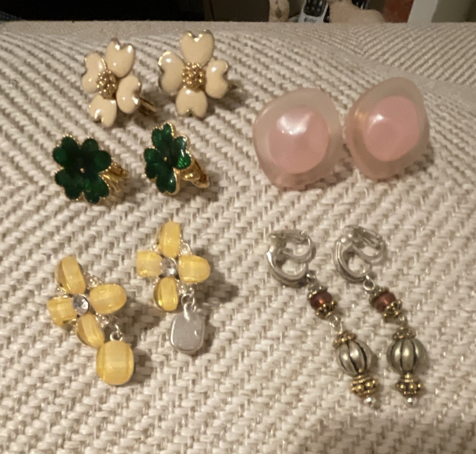 Vintage Women’s Fashion Earrings Mixed Lot, Multicolor Metal/Plastic, 5 Pairs