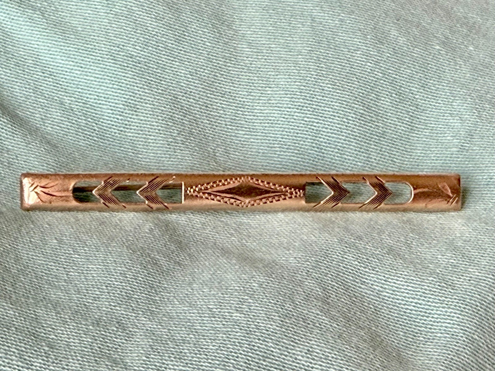 Antique 10k Gold Top Bar Brooch Engraved Flower Design Edwardian Era FJ247
