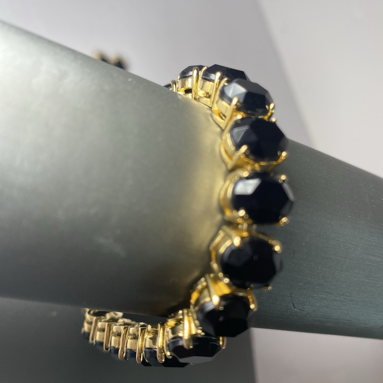 Vintage Jewelry Set black faceted ovals in goldtone Bracelet 7” & post Earrings