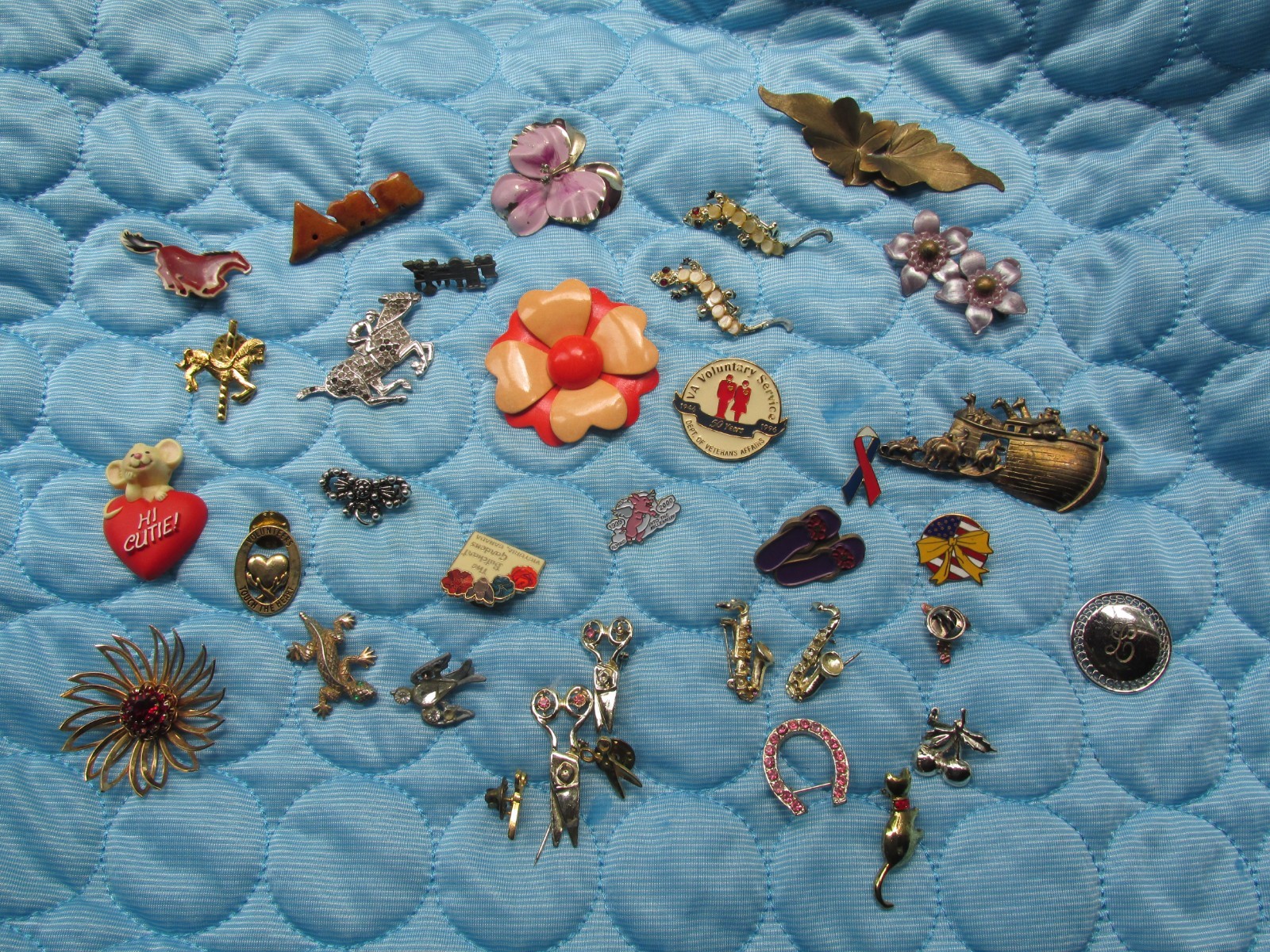 Lot of 35 Mixed Lot Brooches/Pins – some Scratched/Damaged/missing Stones As Is