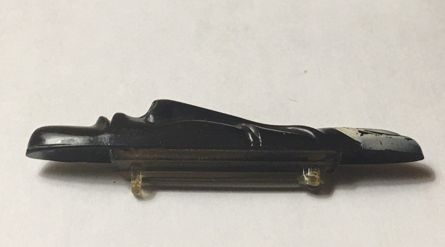 VINTAGE 2.5″ AFRICAN MASK ELONGATED HARD PLASTIC TRIBAL CELLULOID PIN BROOCH