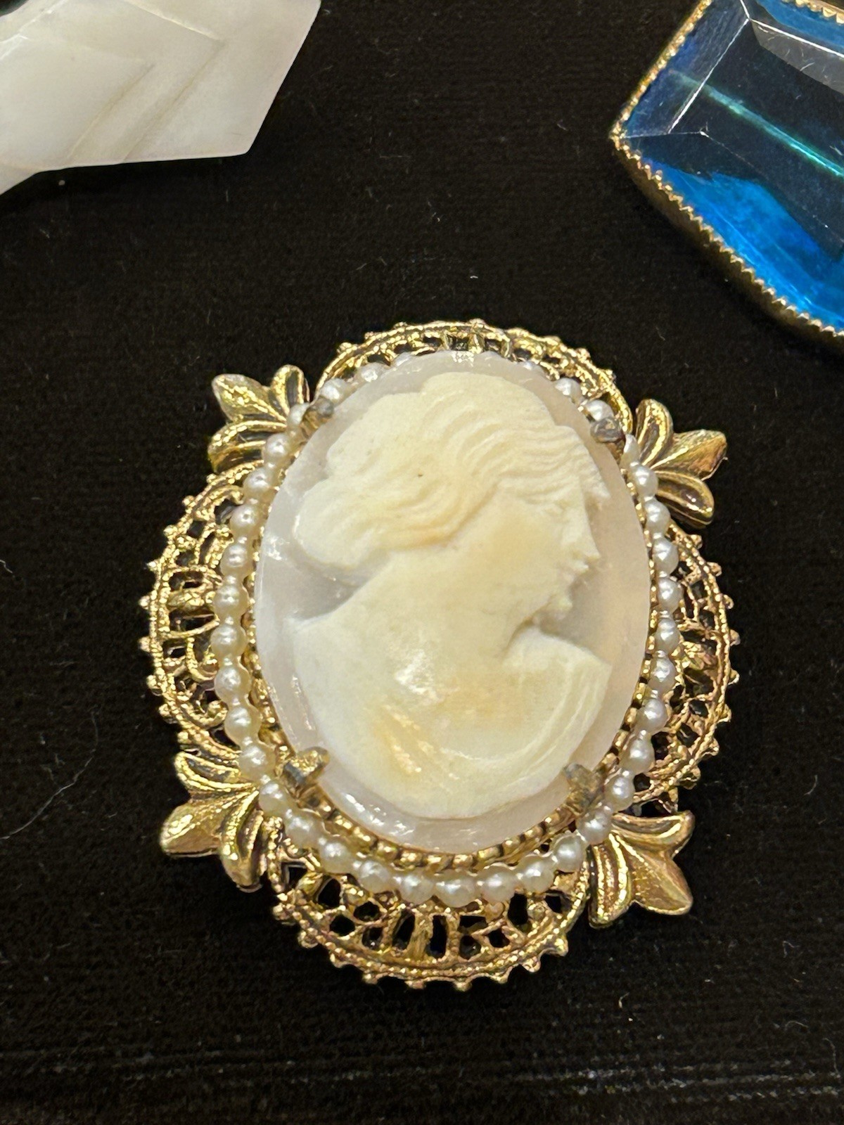 Vtg Lot Of 3 Brooches: 2 True Victorian & 1 Mid-Century Florenza Shell Cameo EUC