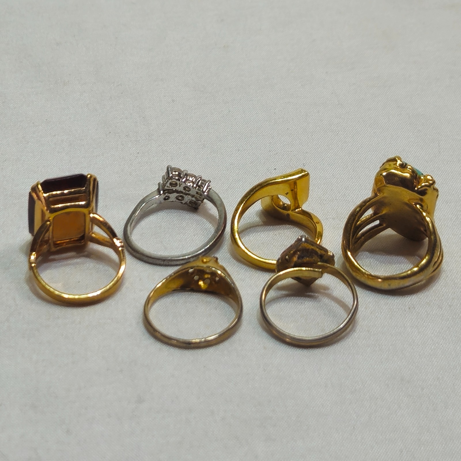 Vintage 6 Pc Assorted Avon & Unsigned Ring Lot Jewelry Mixed Styles and Sizes