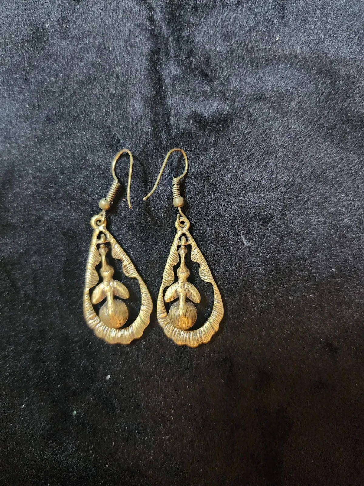 Vintage Rhinestone Filagree Bronze Jewelry Set