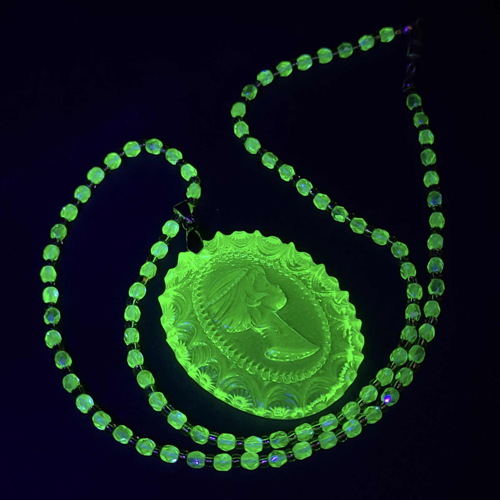 Uranium Glass Necklace 23” Cameo Pendant Vaseline Yellow Czech Beads