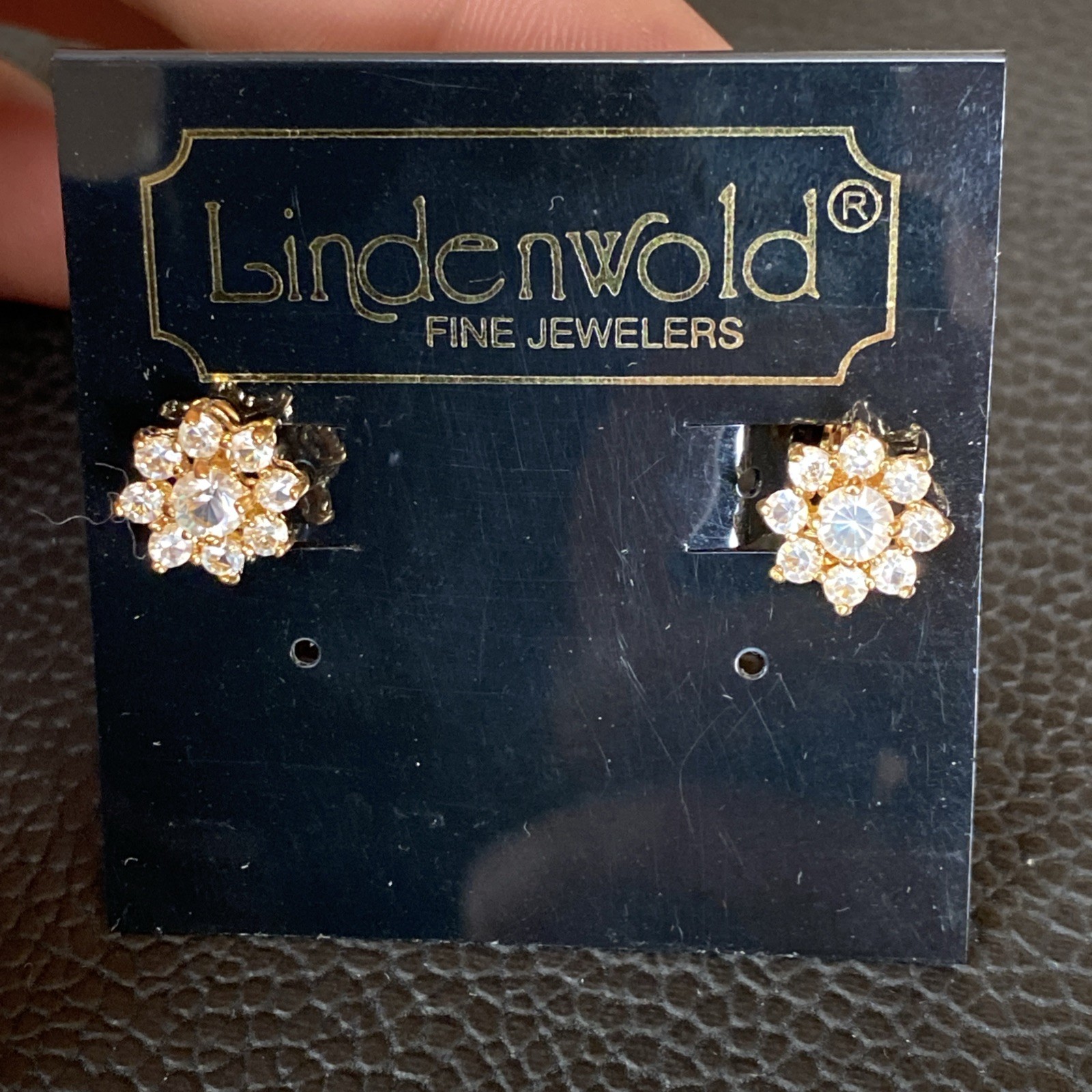 Vtg Lindenwold Fine Jewelers Gold Tone Faced Crystal Rhinestone Cubic Z Clip On
