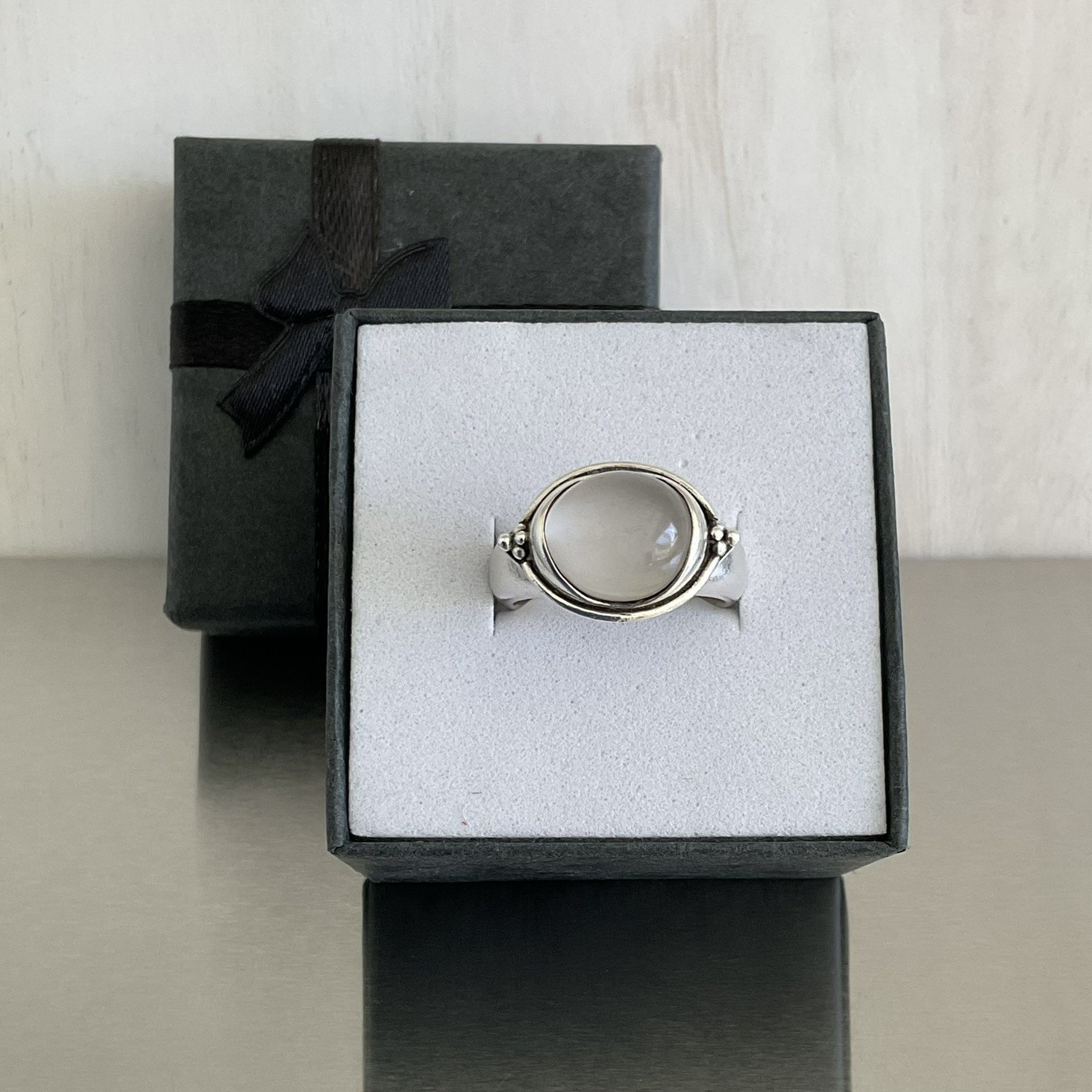 Vintage BASK Gray Moonstone Solitaire Ring Heavy 8 Grams Solid 925 Silver Size 7