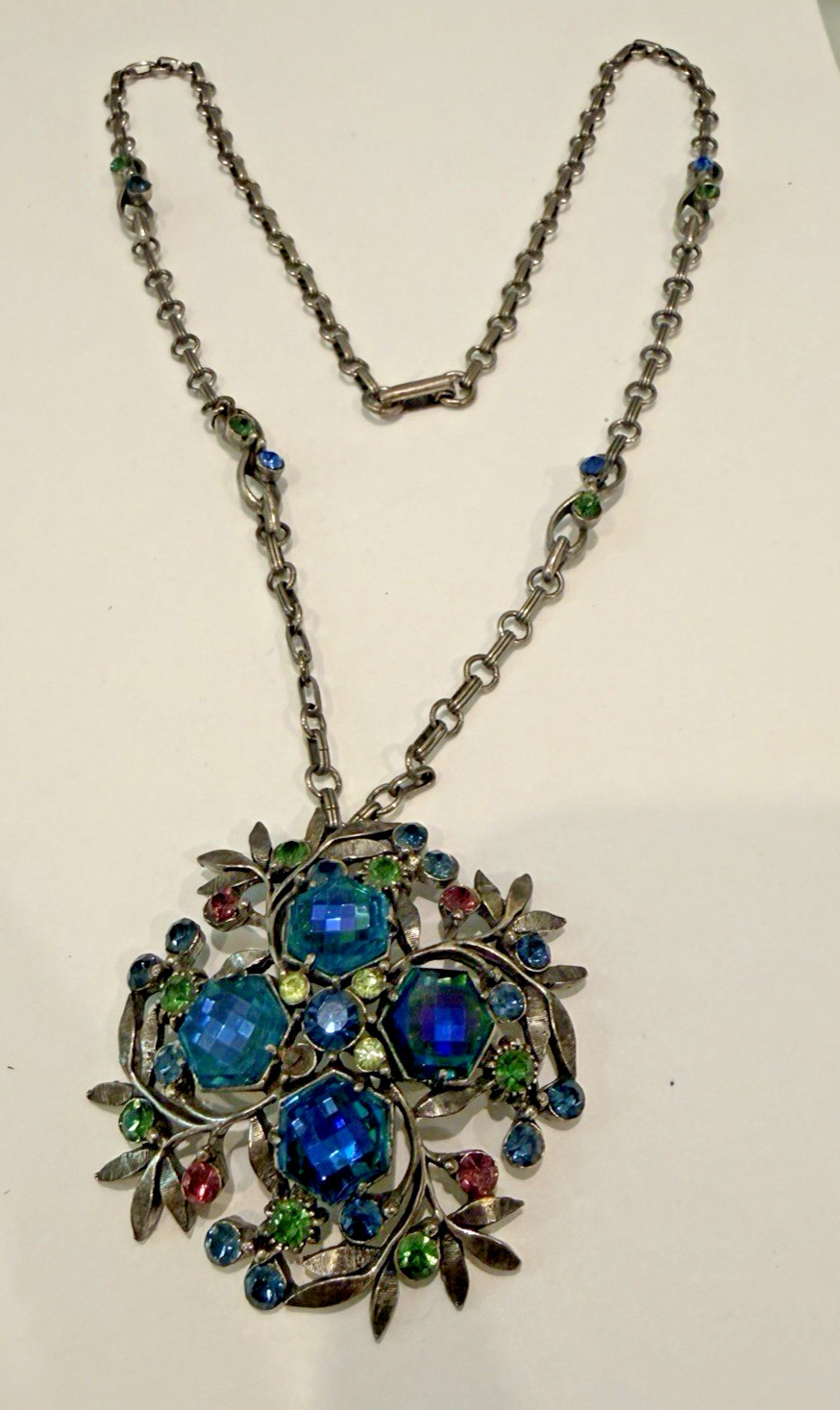 FLORENZA VINTAGE BLUE, GREEN, & PURPLE PENDANT NECKLACE