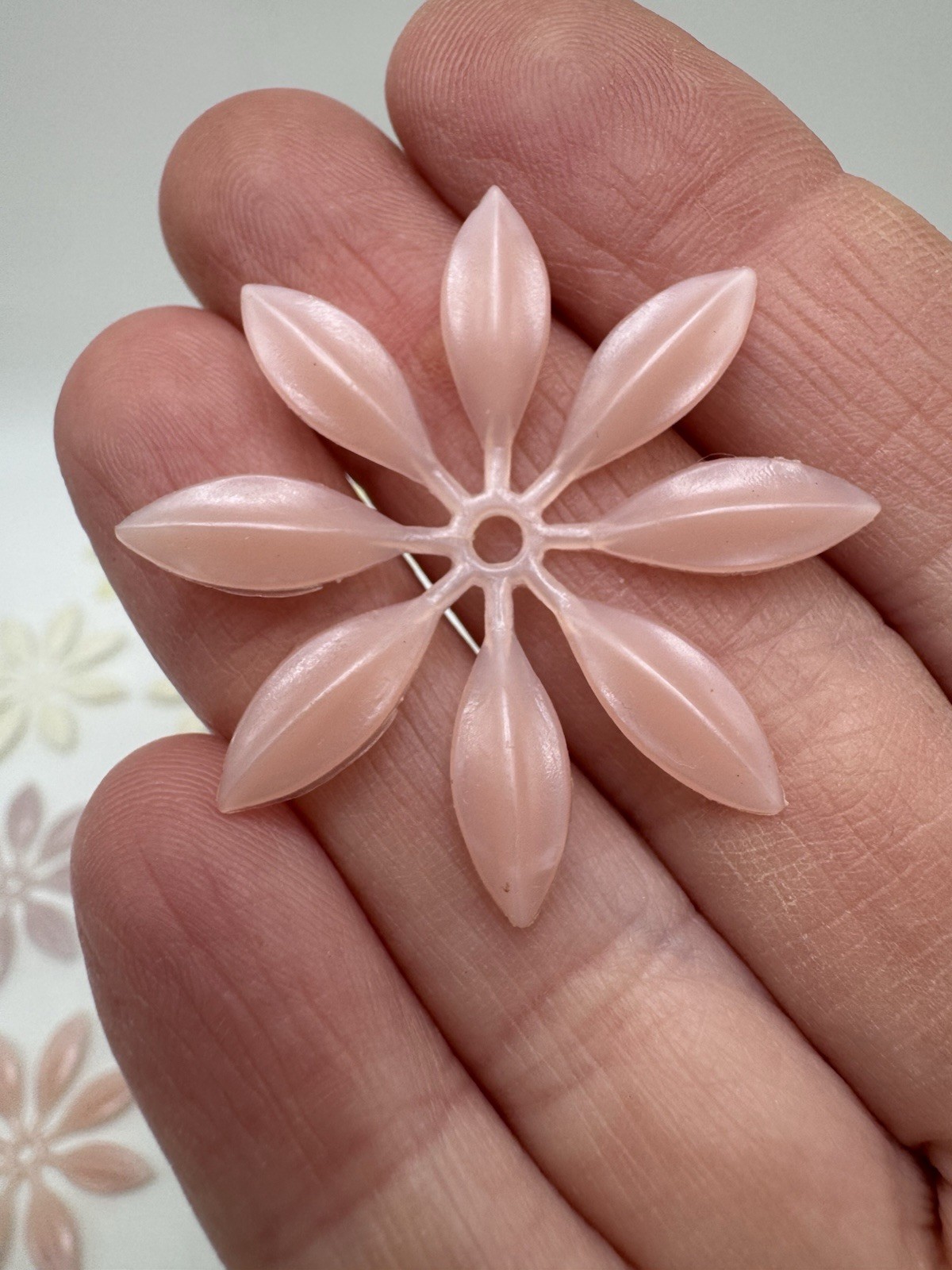 Vintage Interchangeable Plastic Daisy Flower Clip On Silver Tone Earrings
