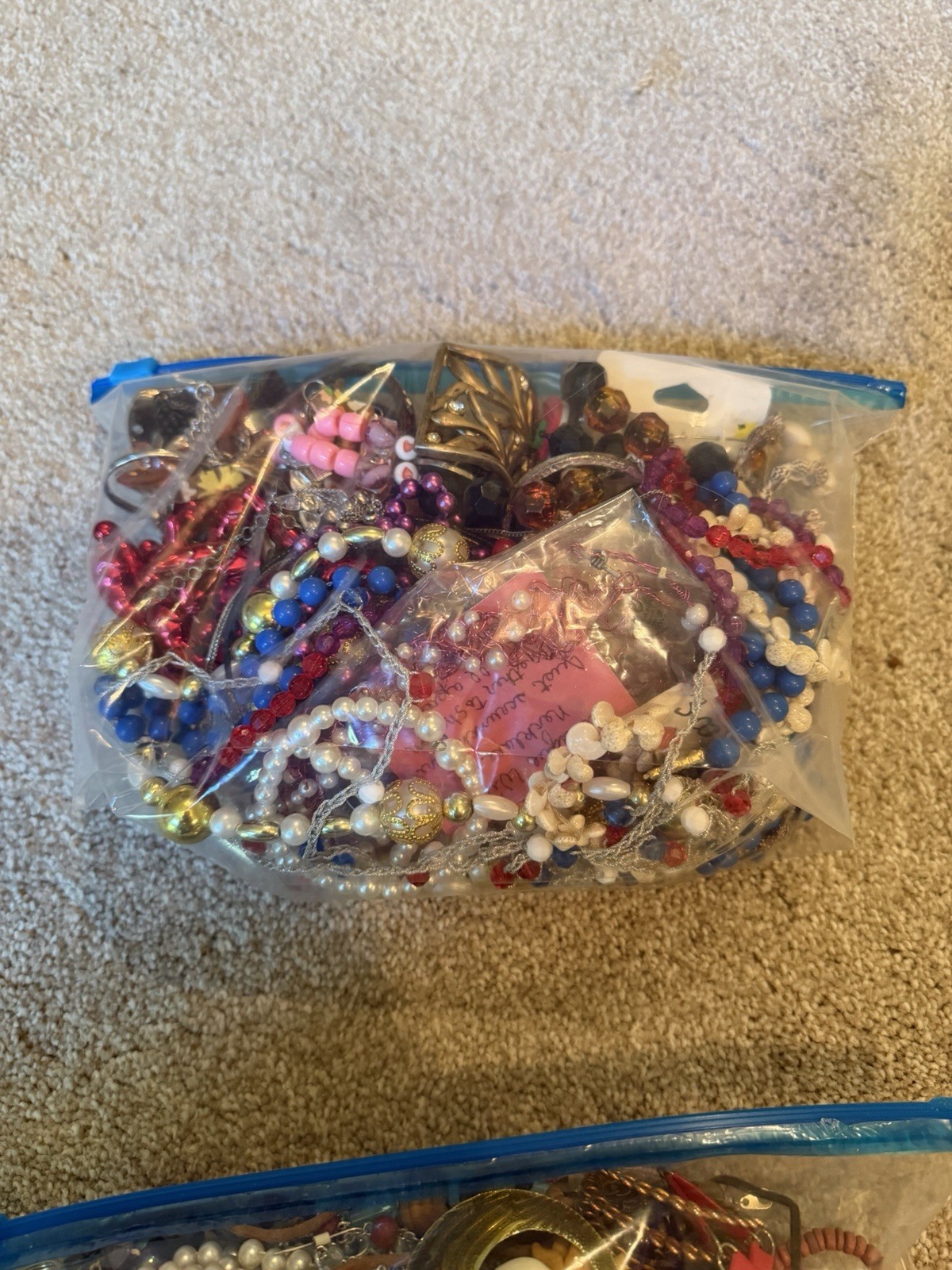 6+POUNDS! HUGE Lot JUNK costume jewelry, repurpose for crafting & upcycling!