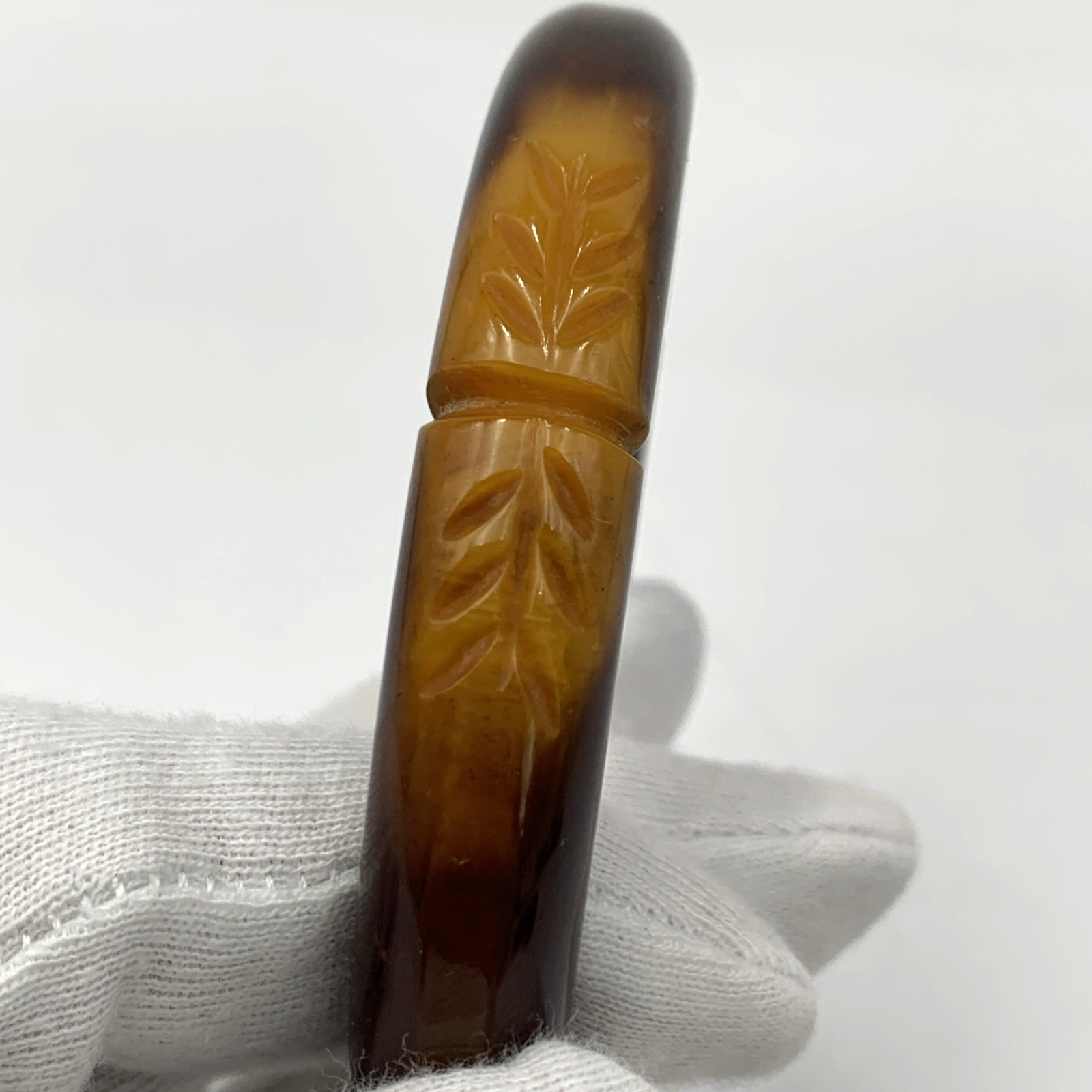 Carved BAKELITE Bangle Bracelet Vintage Brown Mottled Golden-Brown 32.2g