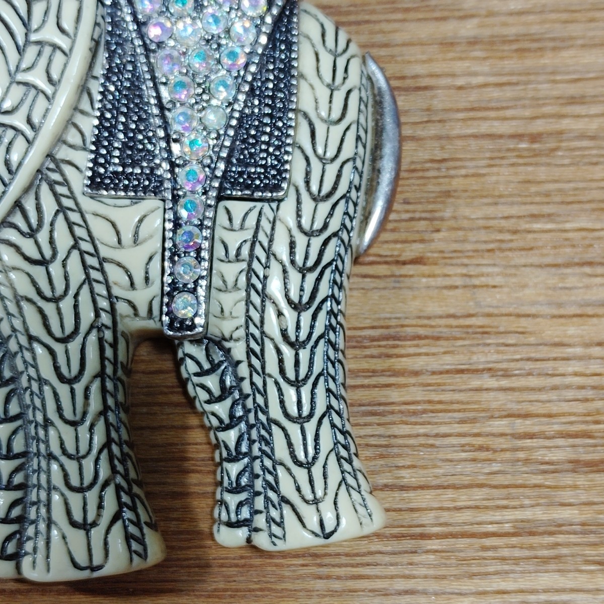 Carved African Elephant Pendant Rhinestones Silver Accents Large Jewelry