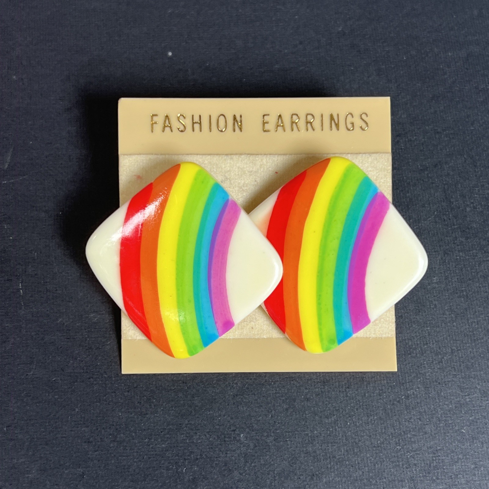 VTG Rainbow Earrings 80’s White Lucite Acrylic Square Studs Made In Taiwan 1”