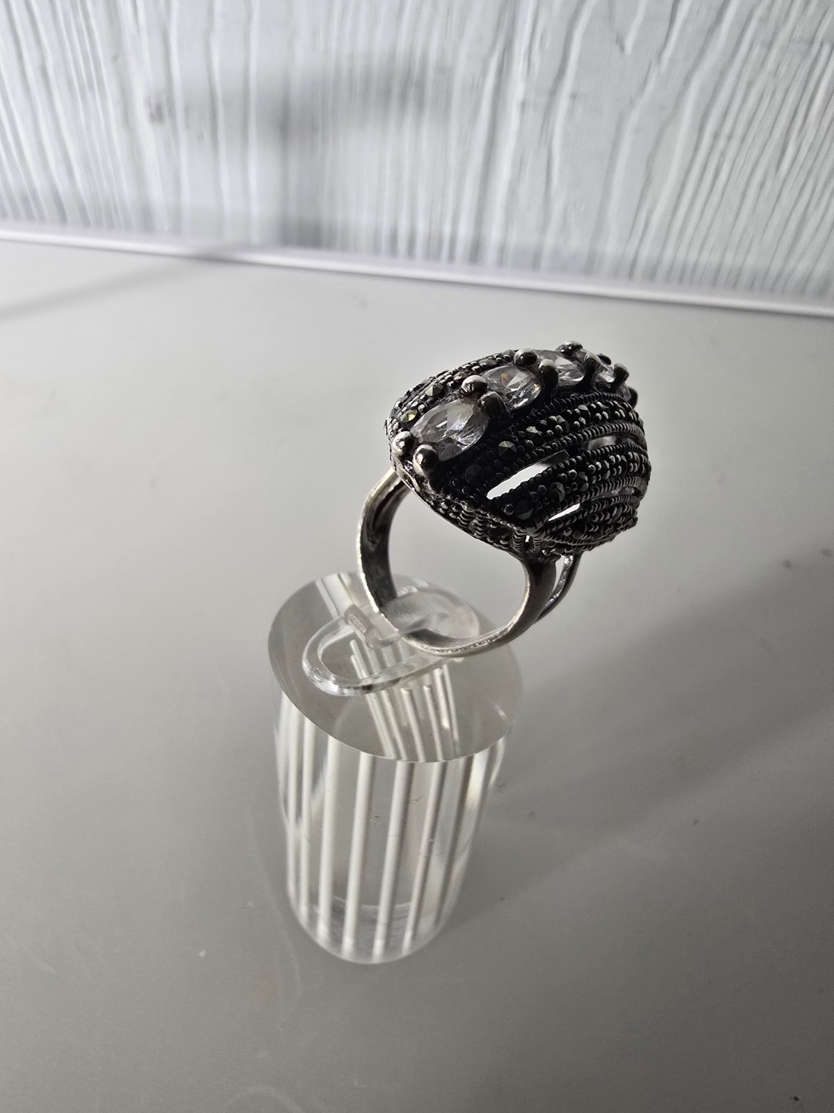 Vintage 925 Sterling Silver Marquesite Clear stone statement dome shiel ring TH
