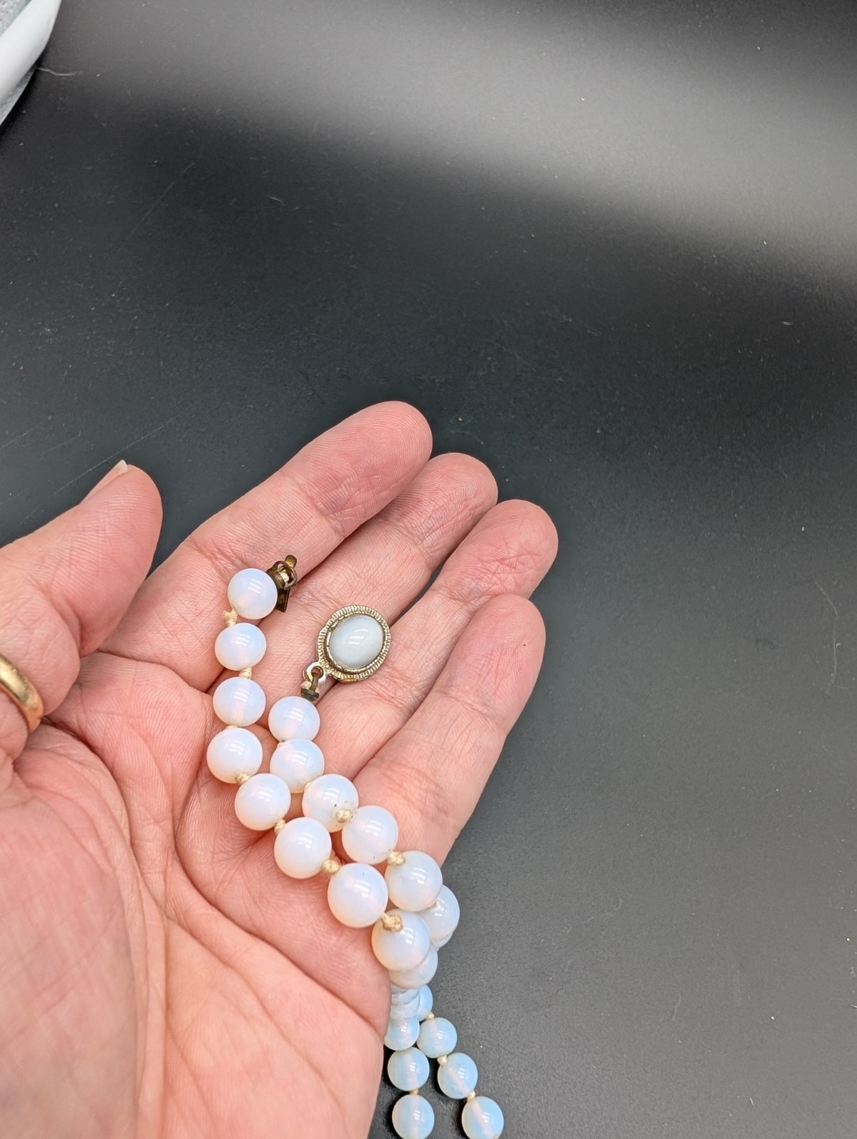 VINTAGE OPALITE OR OPALINE OPALESCENT GLASS BEAD NECKLACE HAND KNOTTED 23″
