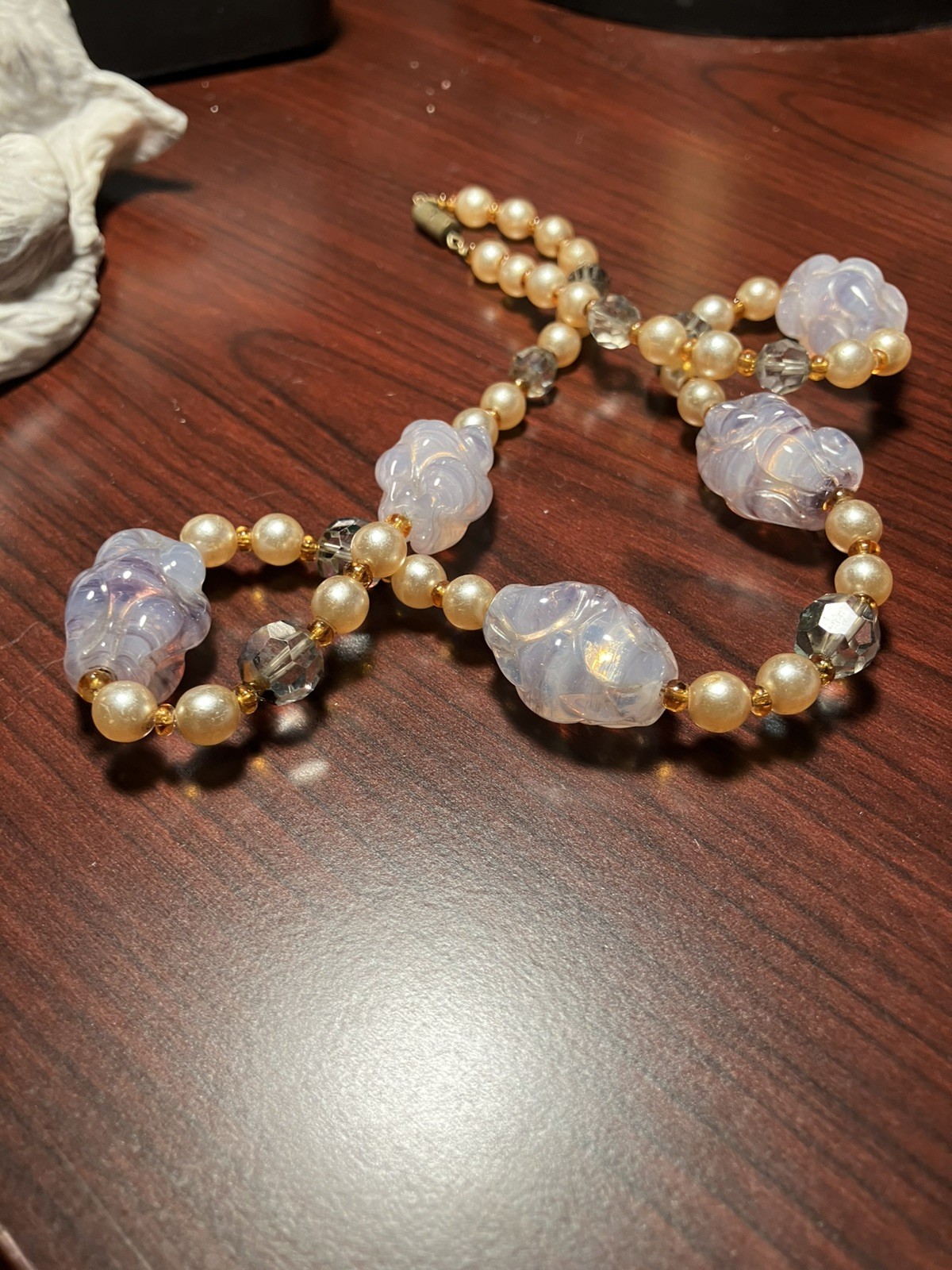 VINTAGE PEARL AND LAVENDER BEADS NECKLACE-21′ -EXCELLENT CONDITION