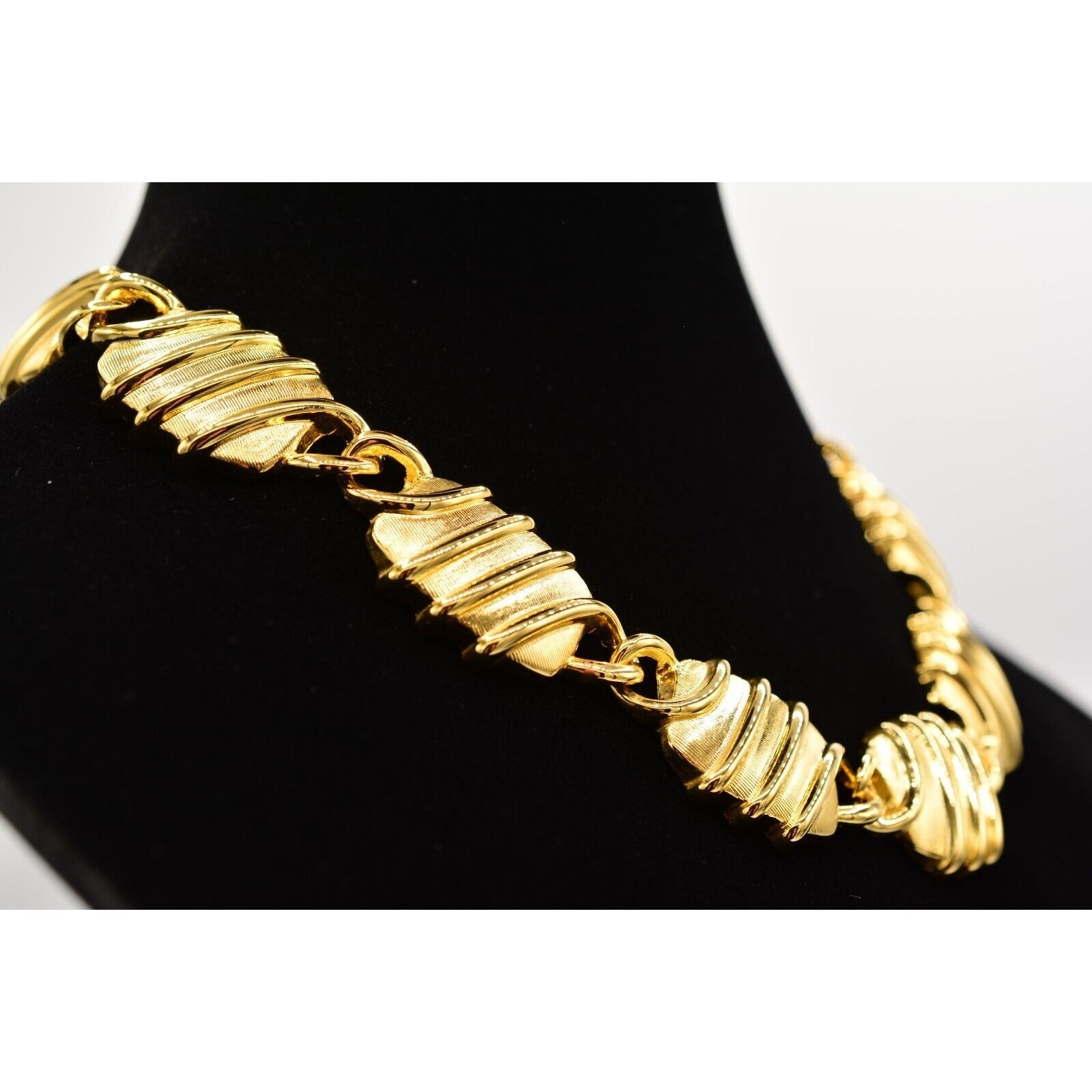Vintage Statement Collar Necklace Polished Gold Linked Chain Chunky 1980s Bin1