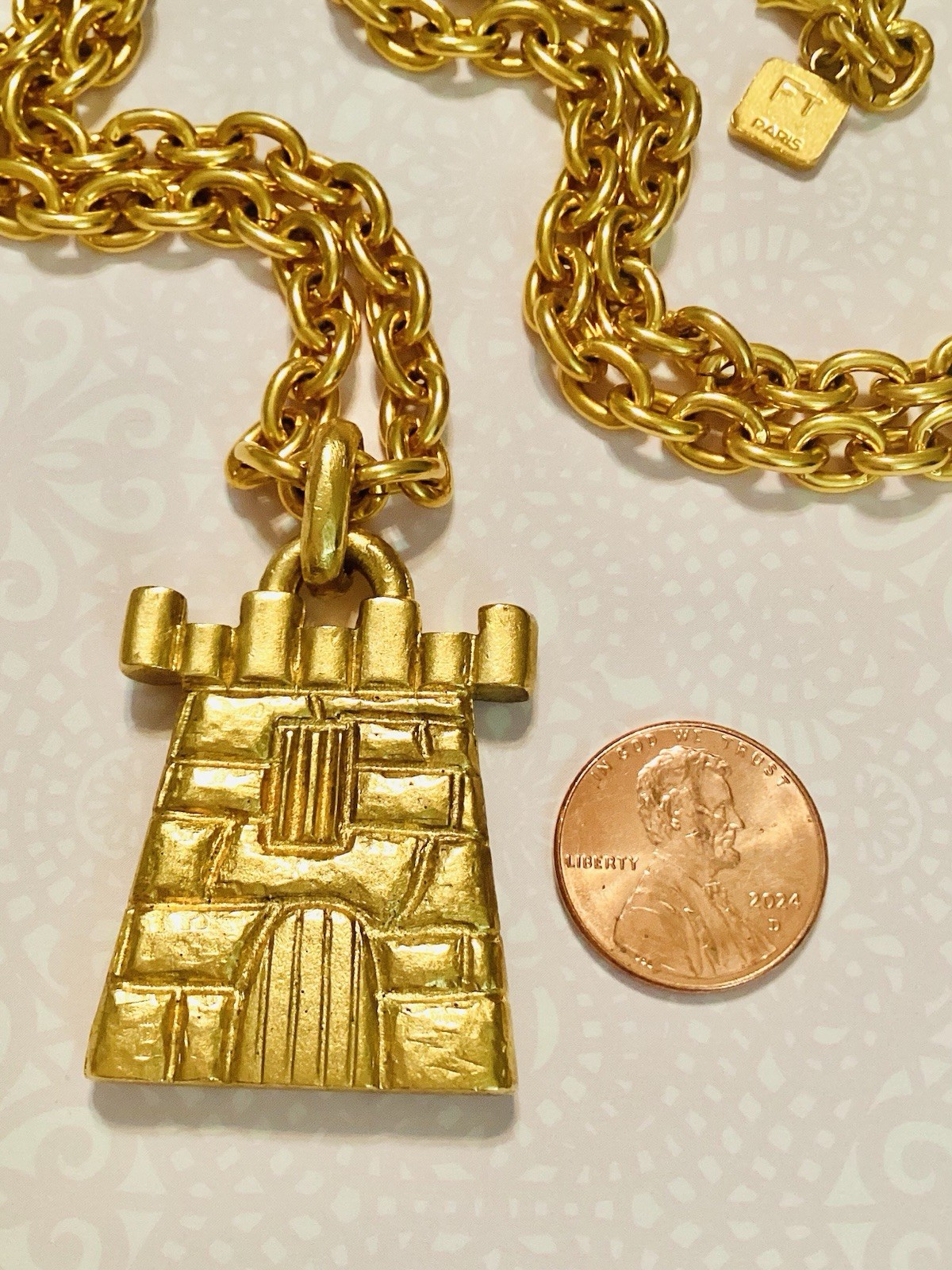 FT Paris High End Vtg Chunky Matte Gold Tone RARE Castle Pendant Necklace 32” 💛