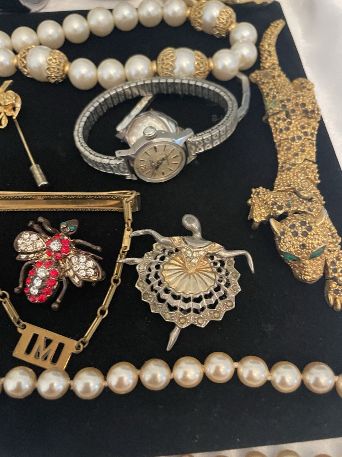 Junk Jewelry FOR CRAFTS WEAR PICS 1 & 2 Necklaces Watches Brooch Some SIGNED #3