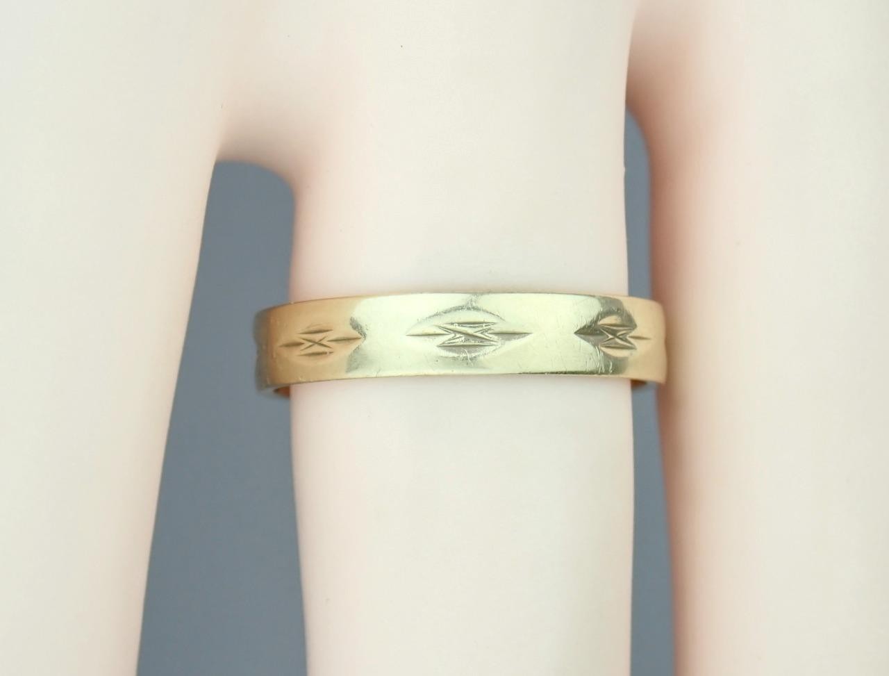 Super Vintage 1980s Solid 9K Gold 3.6mm Diamond Cross Wedding Band Ring 1984 6.5