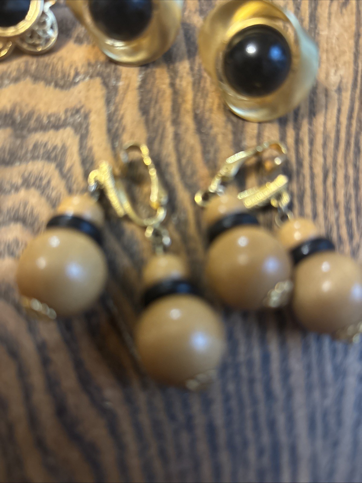 Vintage Earrings Lot 5 pairs Orange Black And Wood Gold Tone 3 Post 1 Clip On