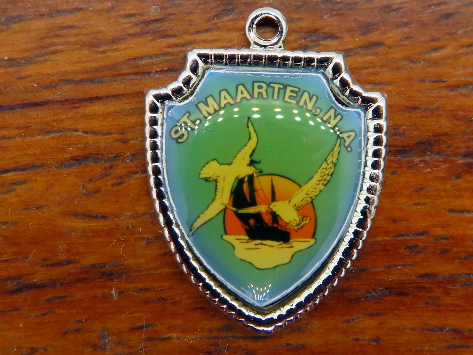 Vintage silver ST. MAARTEN N.A. CARIBBEAN ISLAND TRAVEL SHIELD charm 41-2