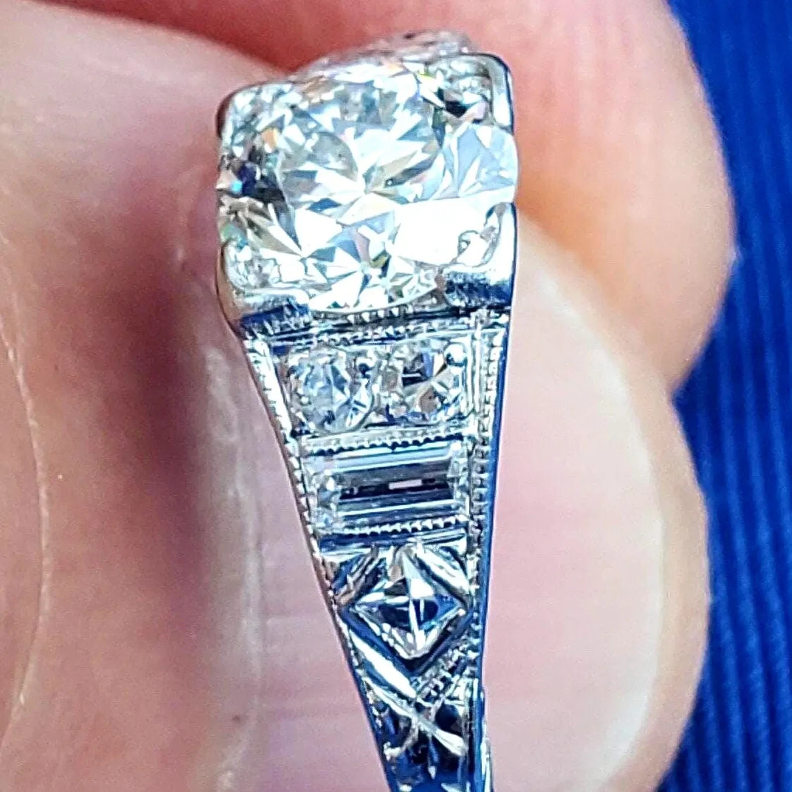 Original EARTH MINED DIAMOND ART Deco Engagement Ring 1 CARAT PLATINUM Solitaire