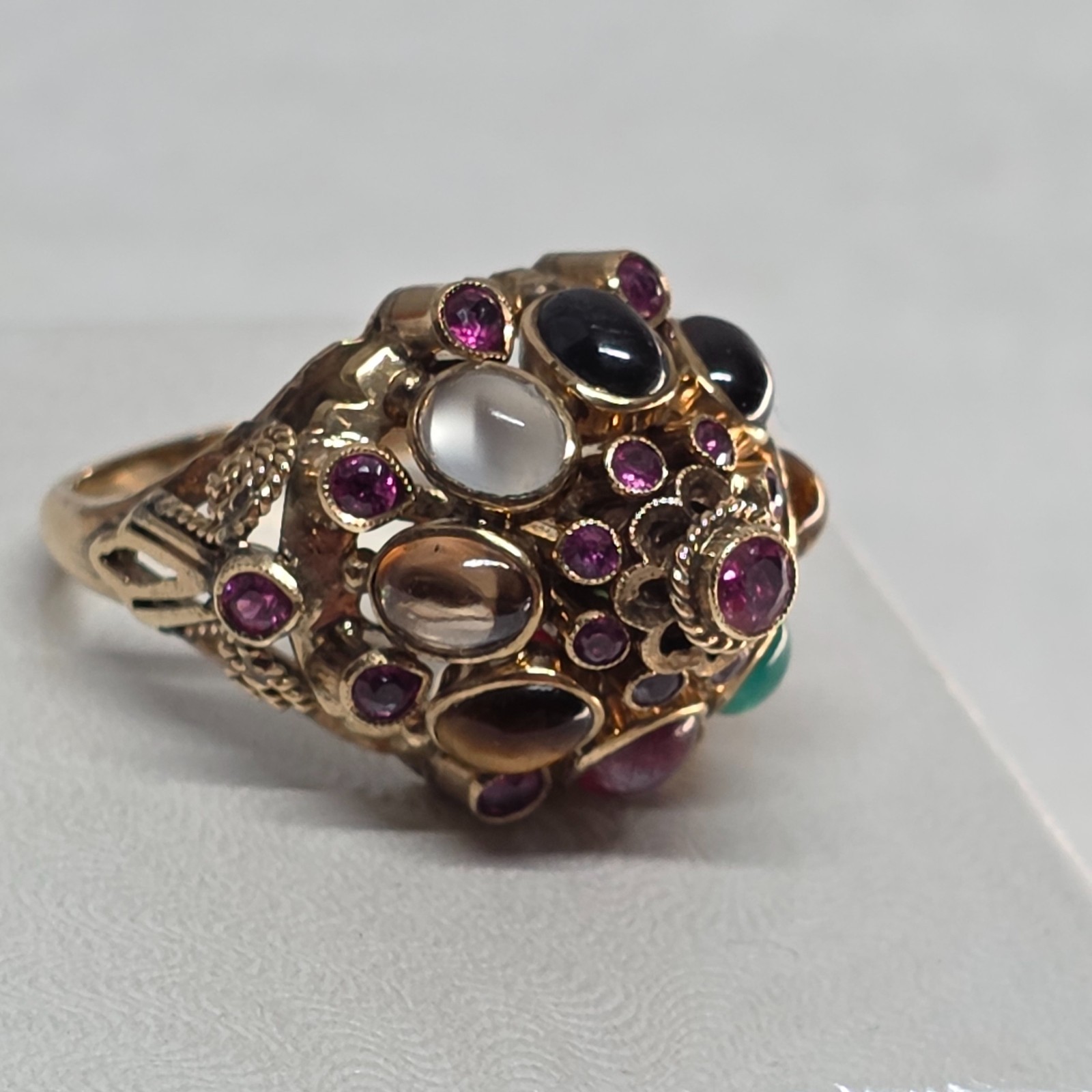Vintage Thai Princess Harem Ring 18K Gold Multi Gem Cabochon 6.8g Sz 7.75