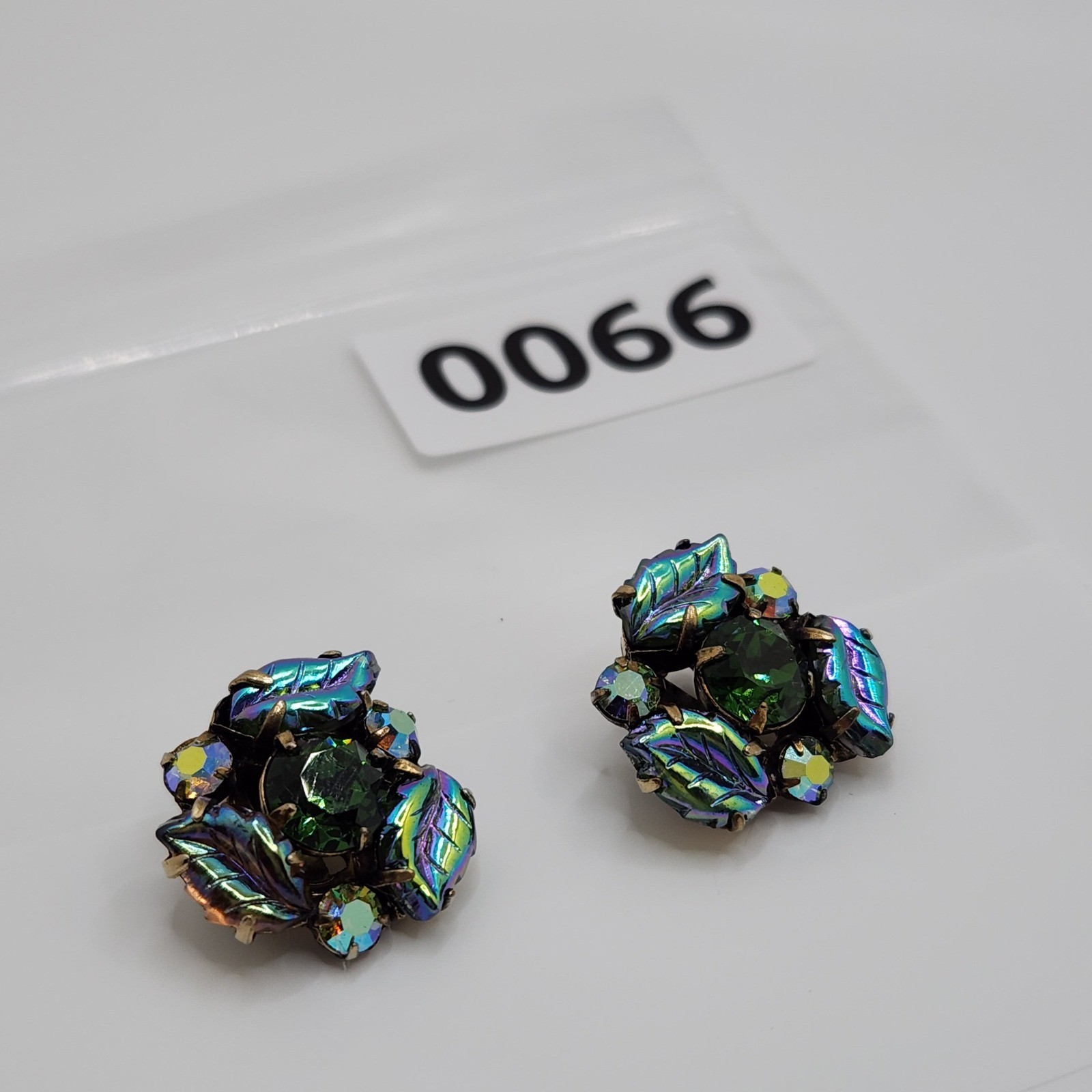 Vintage Regency Unsigned Green Rhinestone AB Molded Glass Leaf Clip On Earrings