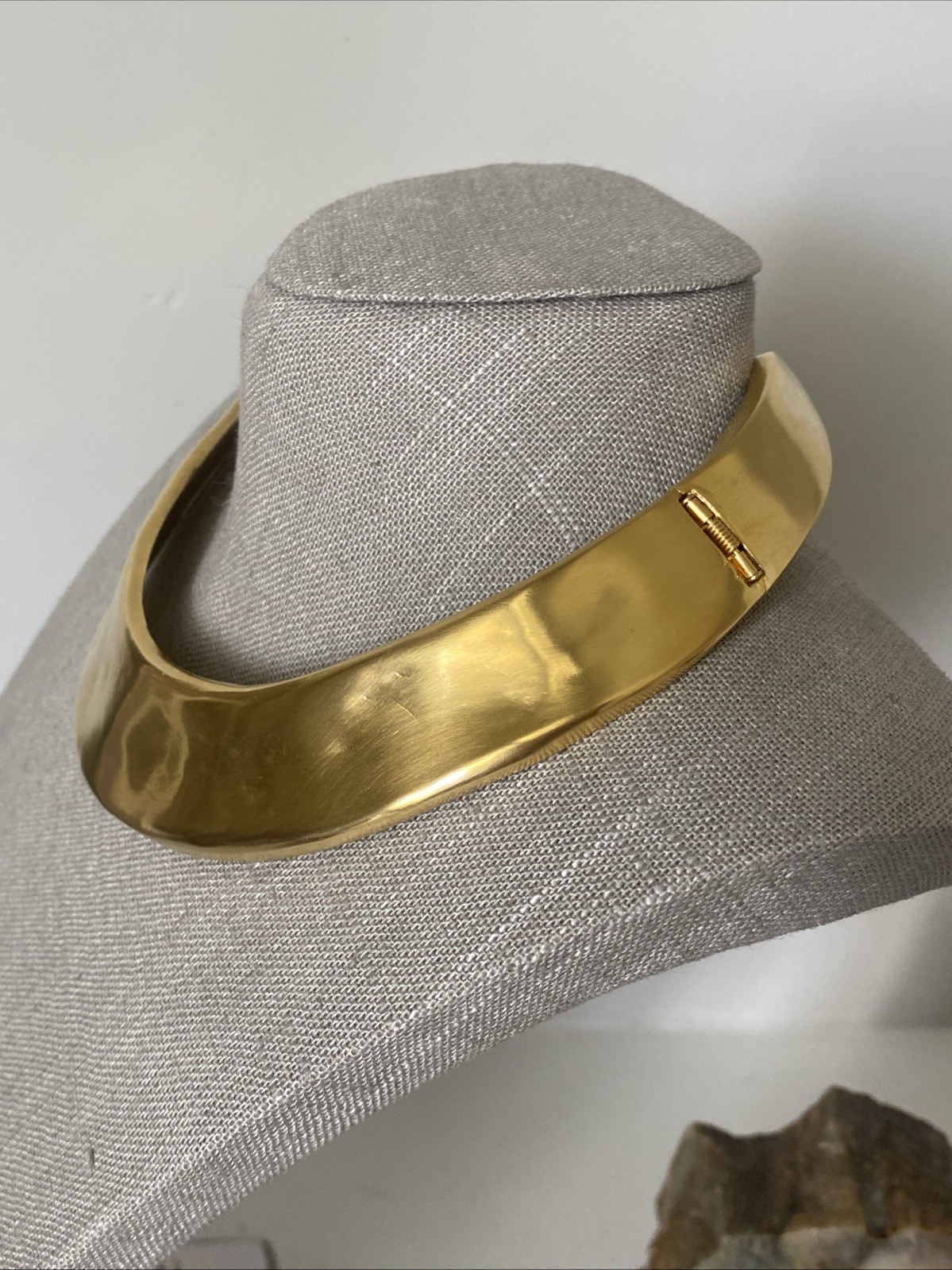 Beautiful Vintage Les Bernard Vogue Egyptian Revival Gold Plate Collar Necklace