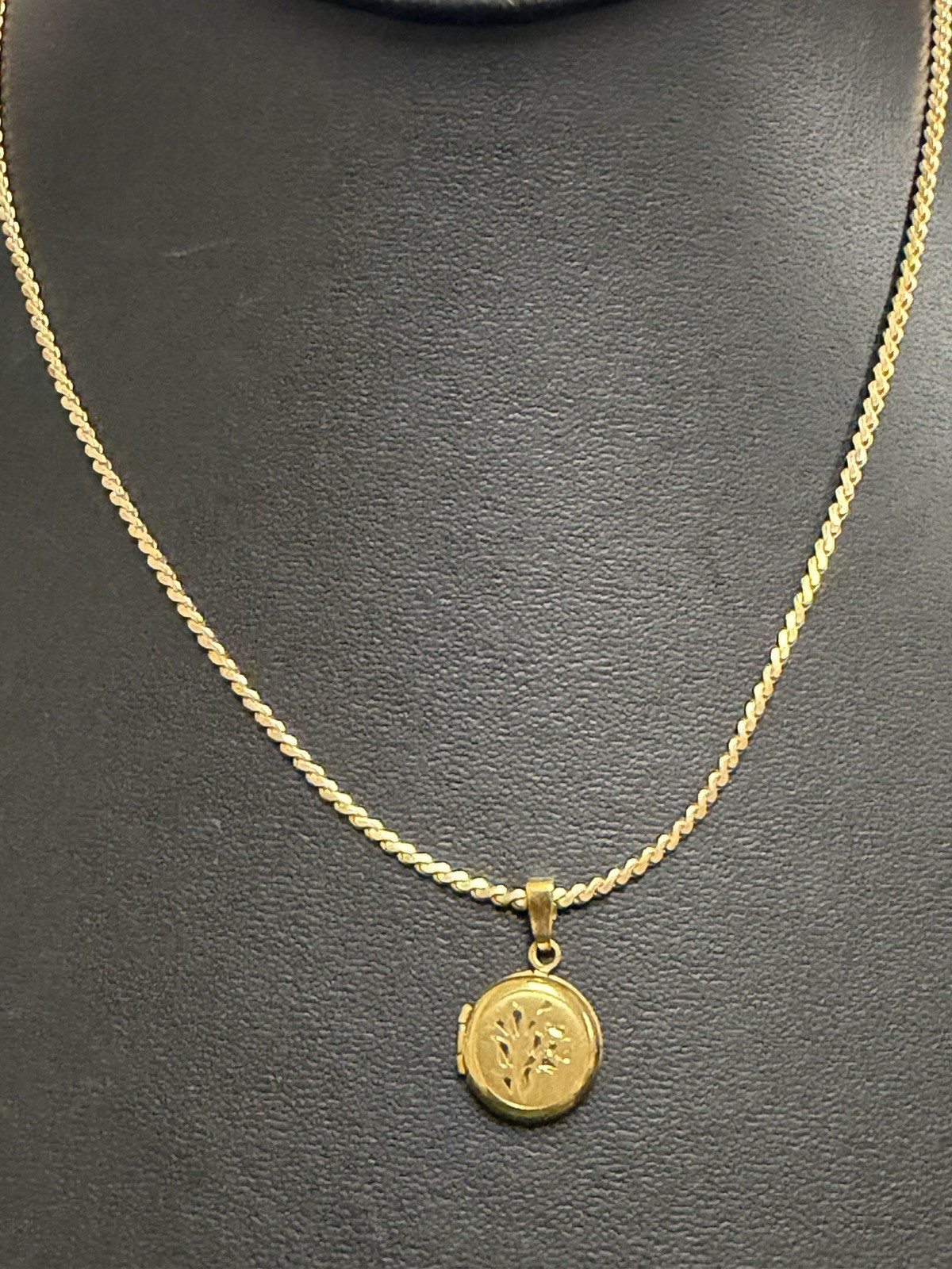VINTAGE GOLD FILLED SET NECKLACE FLOWER MOTIF PENDANT LOCKET 12K