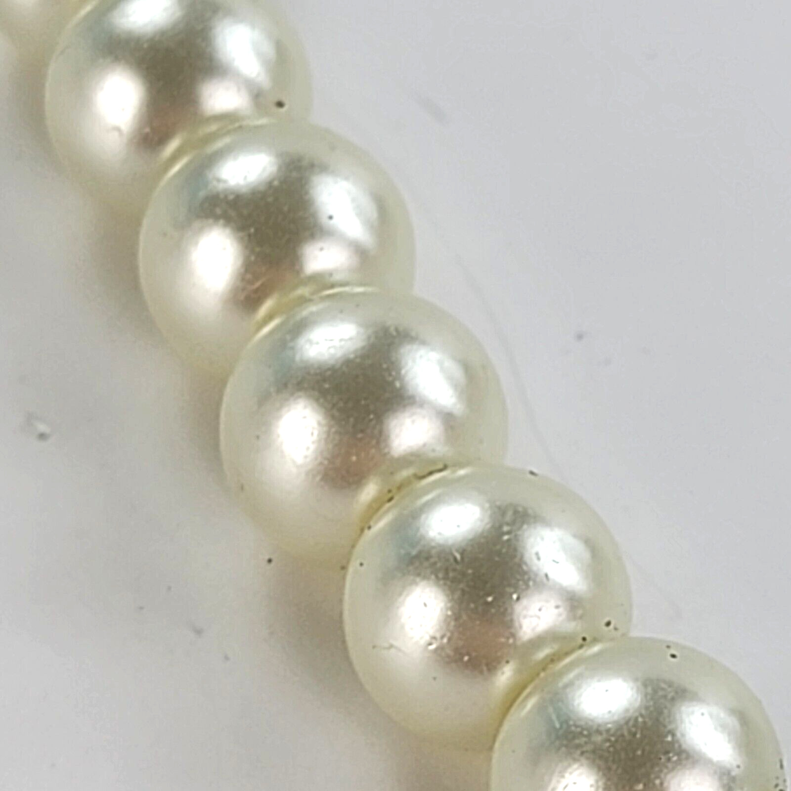 White Faux Pearl Glass Beaded Necklace Silver Tone Adjustable 19″