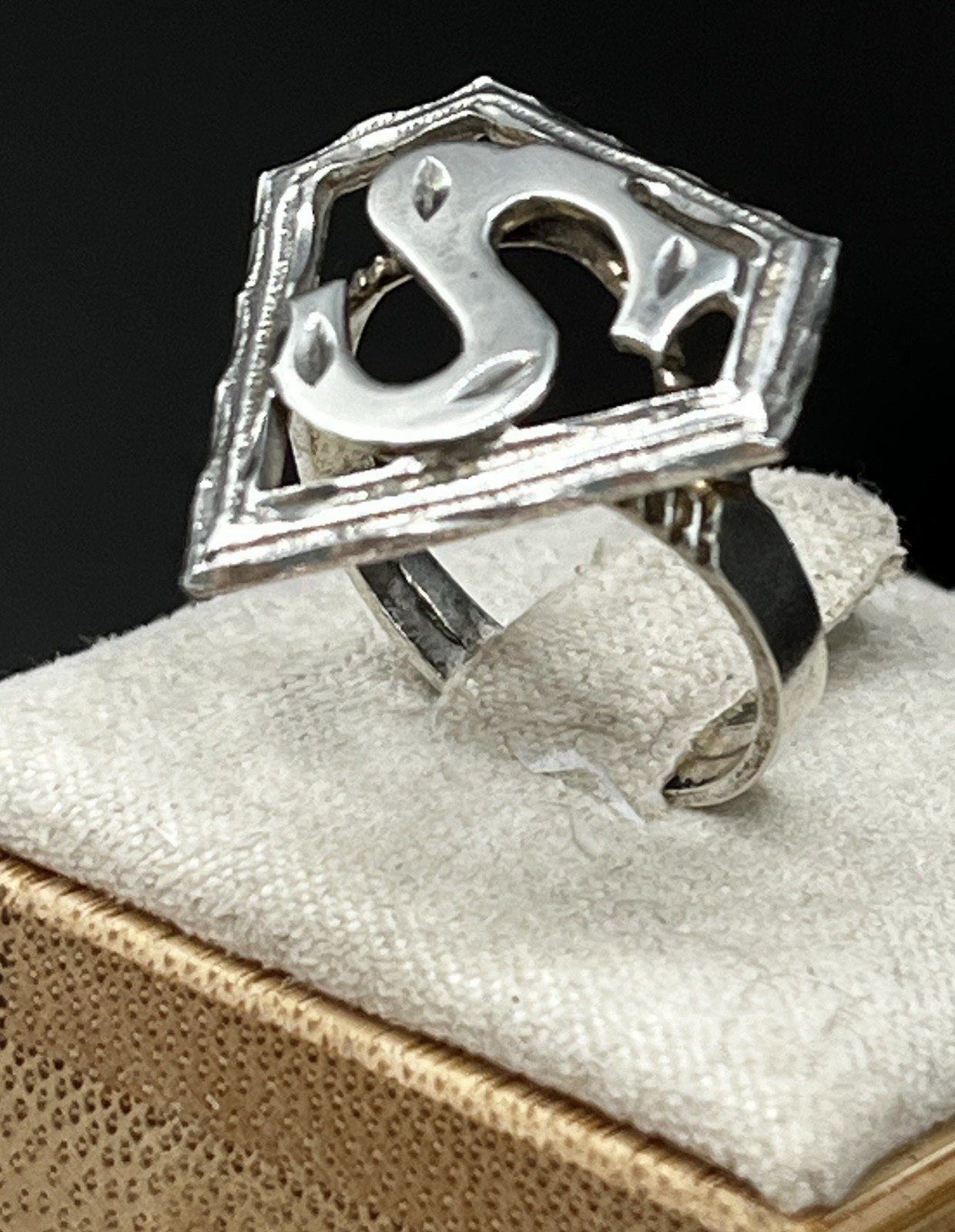 Comics Superman Symbol Open Work VTG. SIGNET Sterling Silver Ring SZ 6.5 Unisex